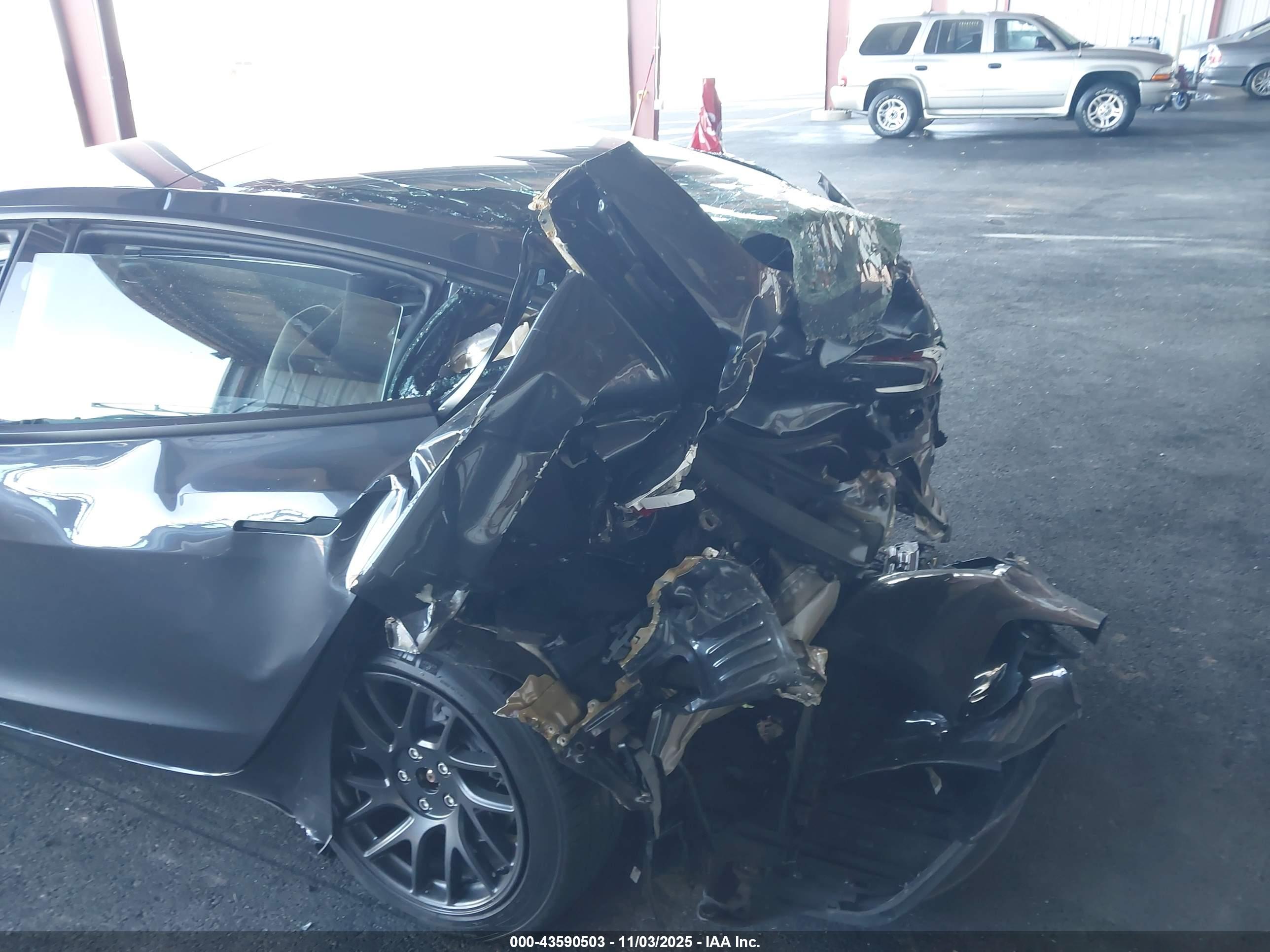 TESLA MODEL image 6