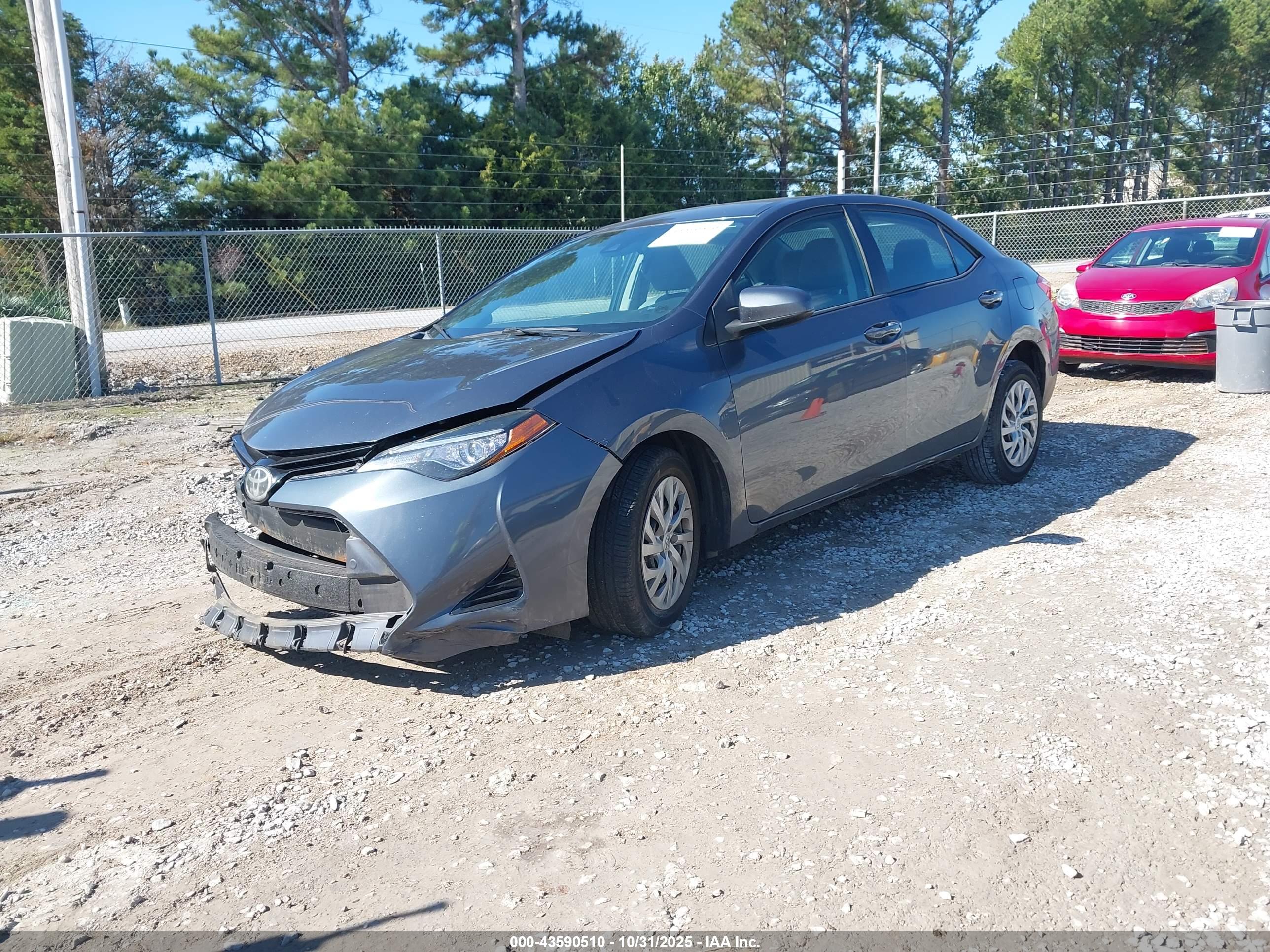 TOYOTA COROLLA image 2