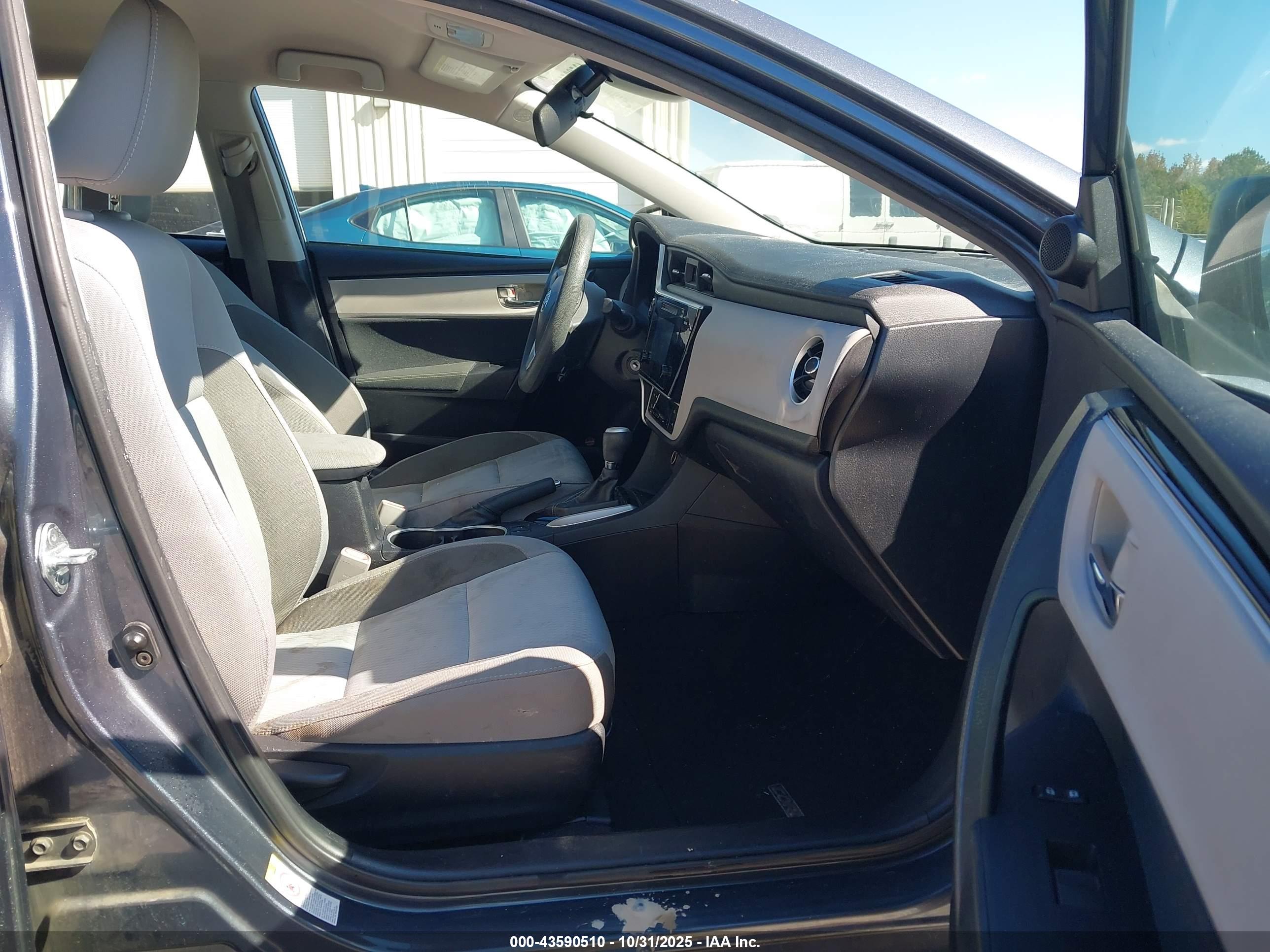TOYOTA COROLLA image 5