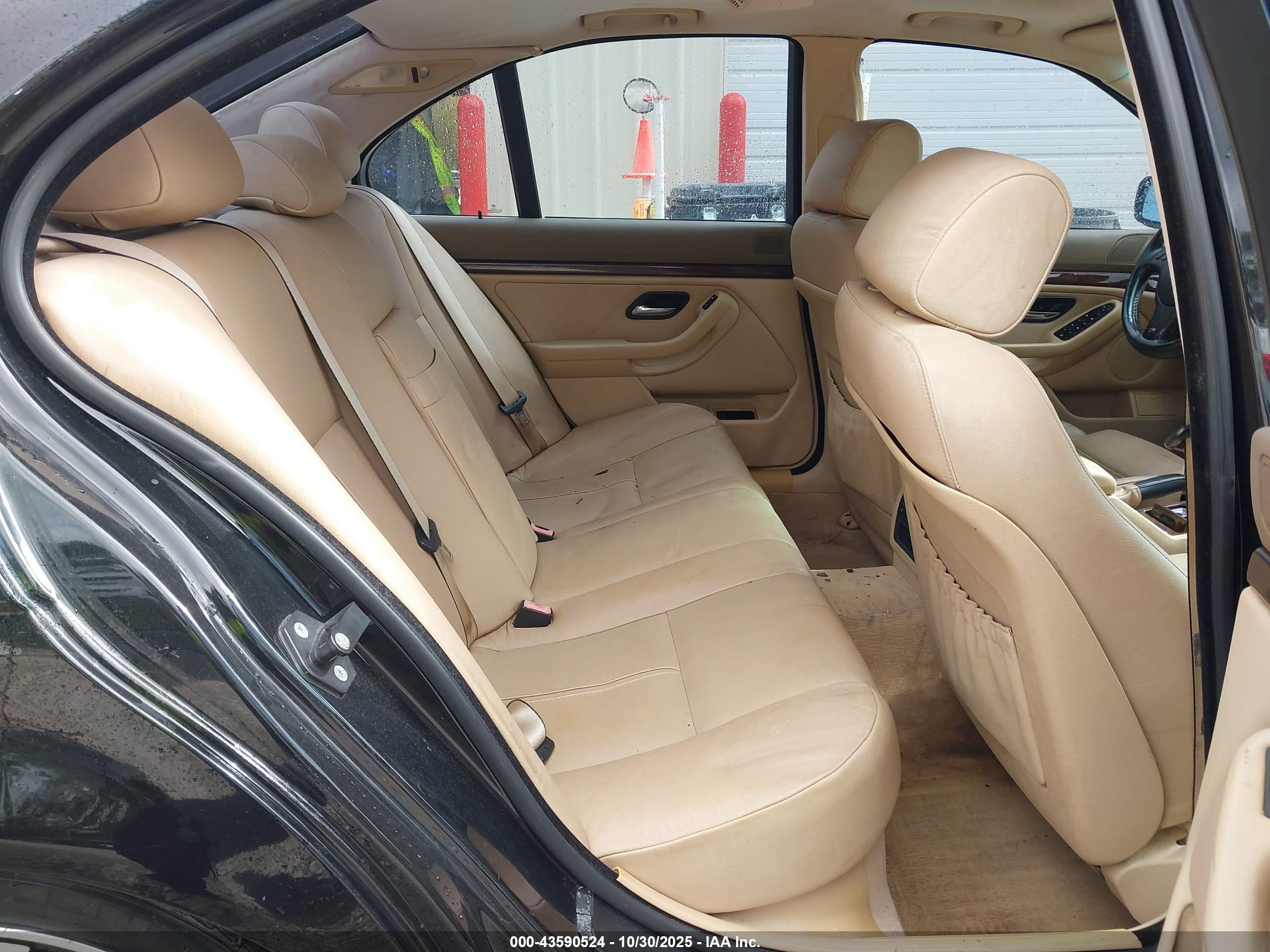 BMW 525IA image 8