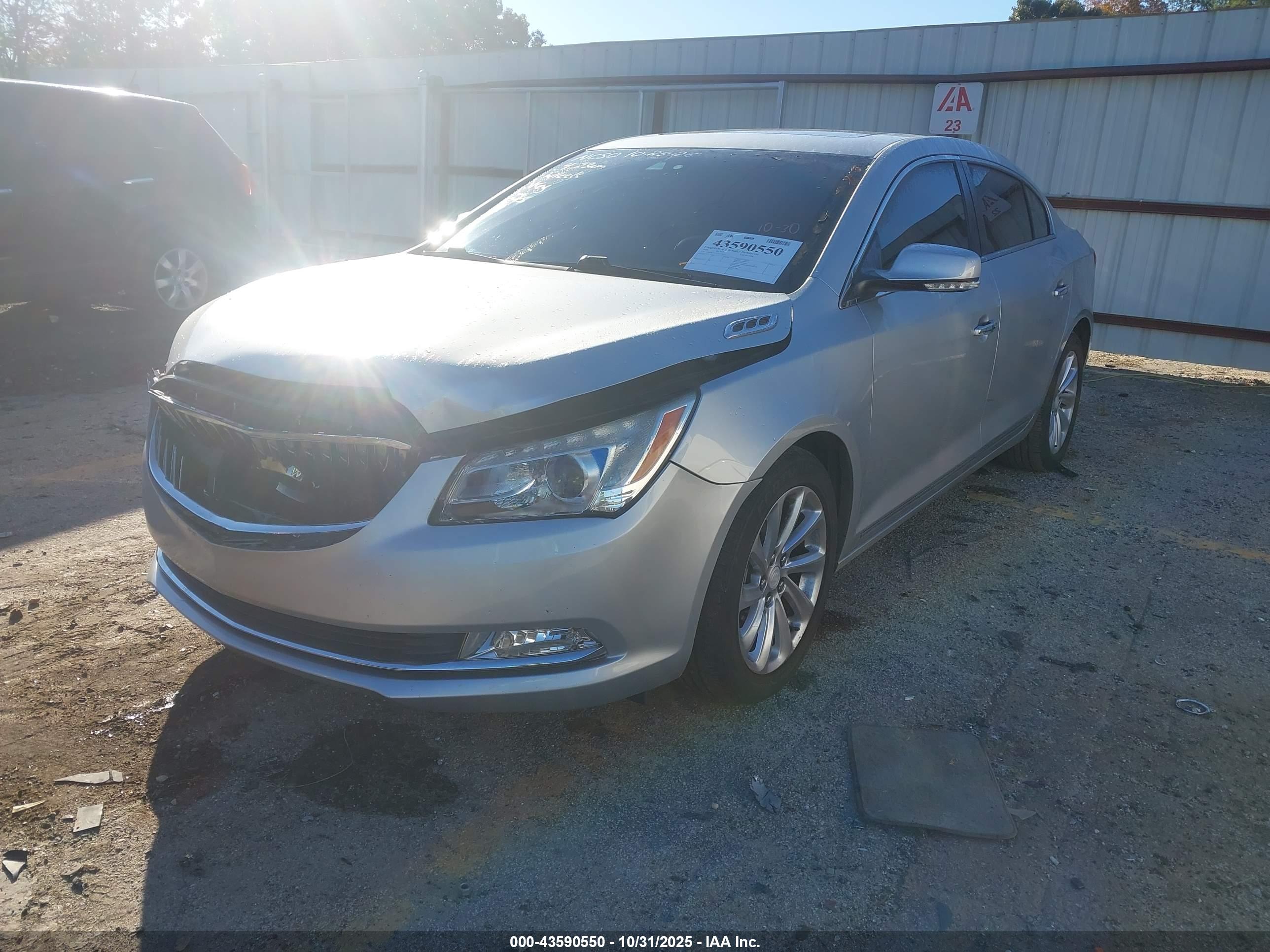 BUICK LACROSSE image 2