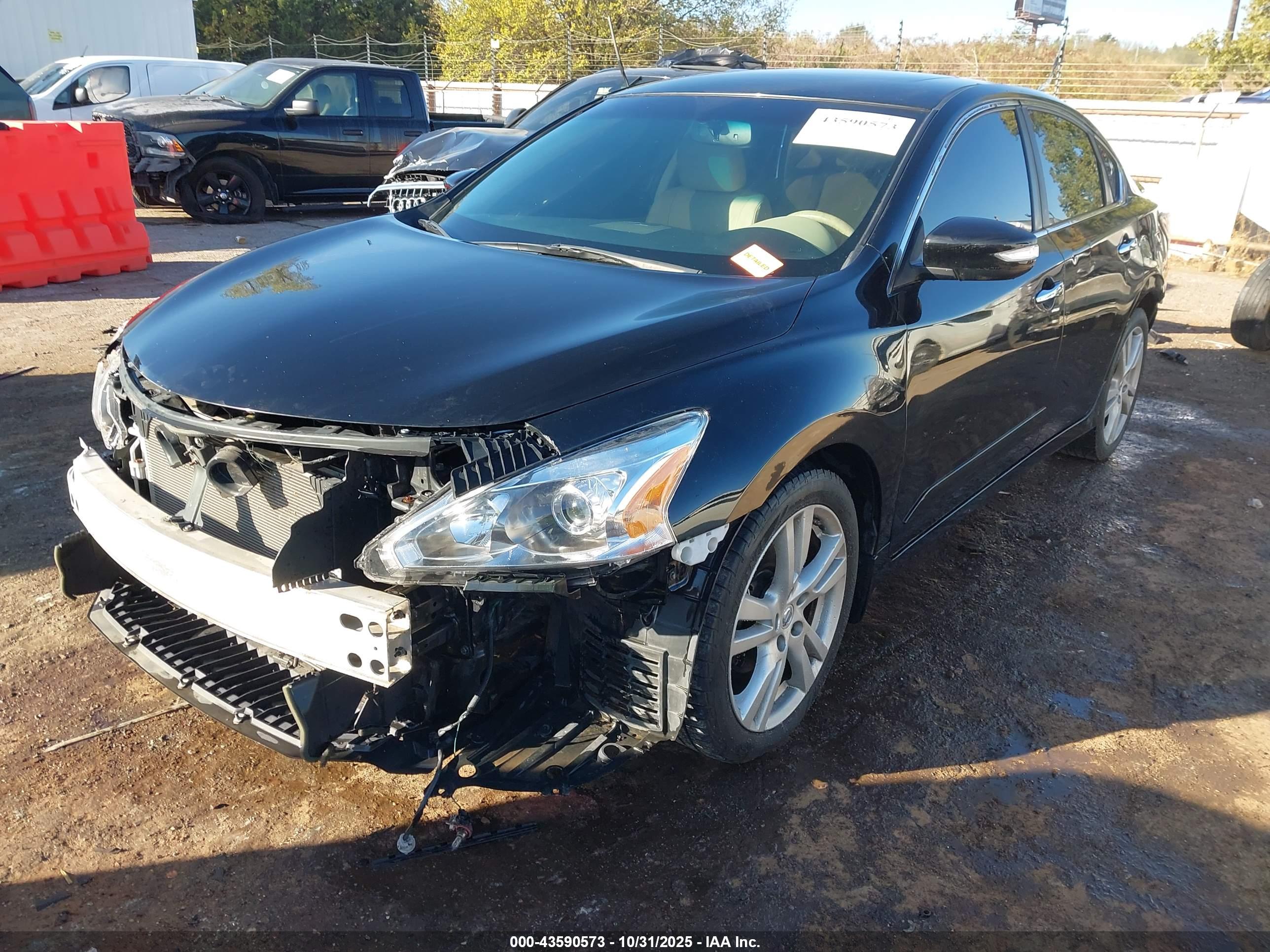 NISSAN ALTIMA image 2