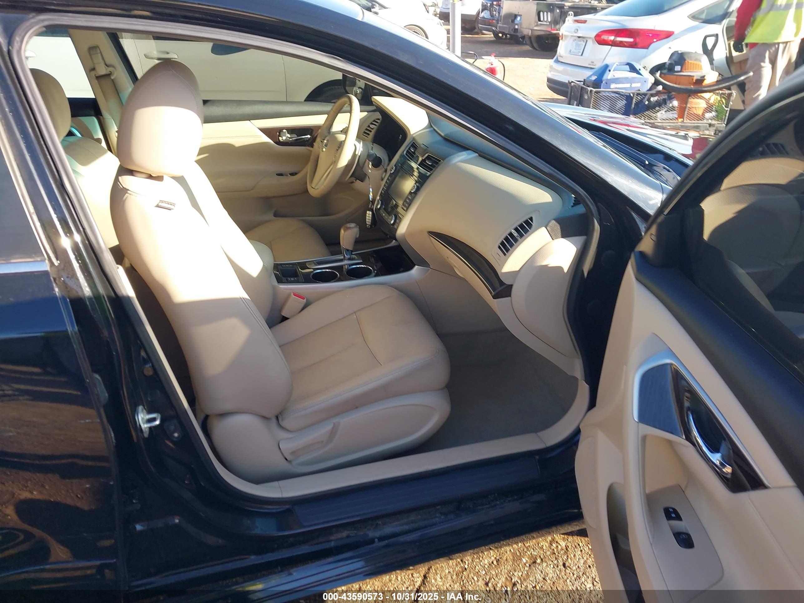 NISSAN ALTIMA image 5