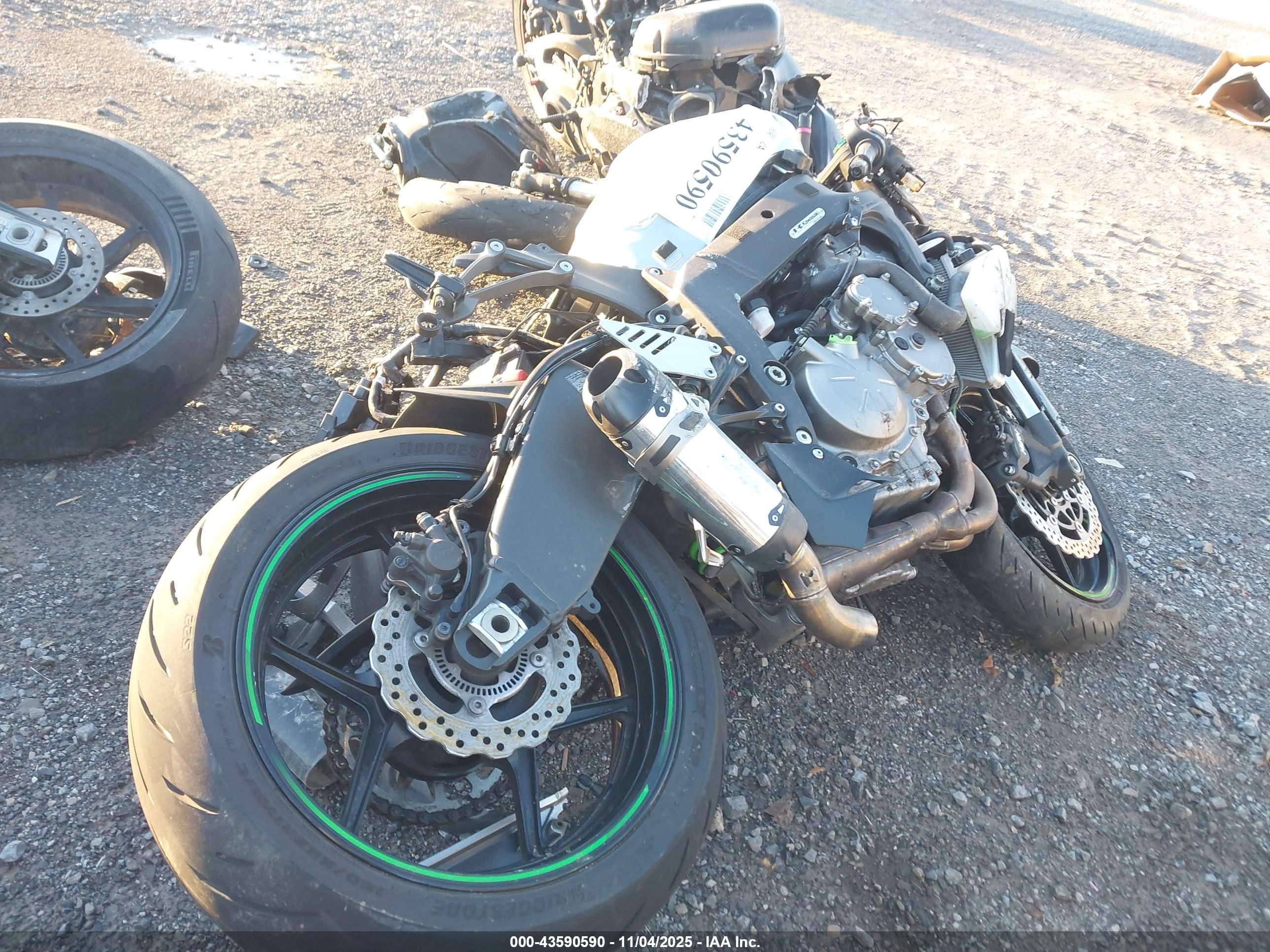 KAWASAKI ZX636 image 4