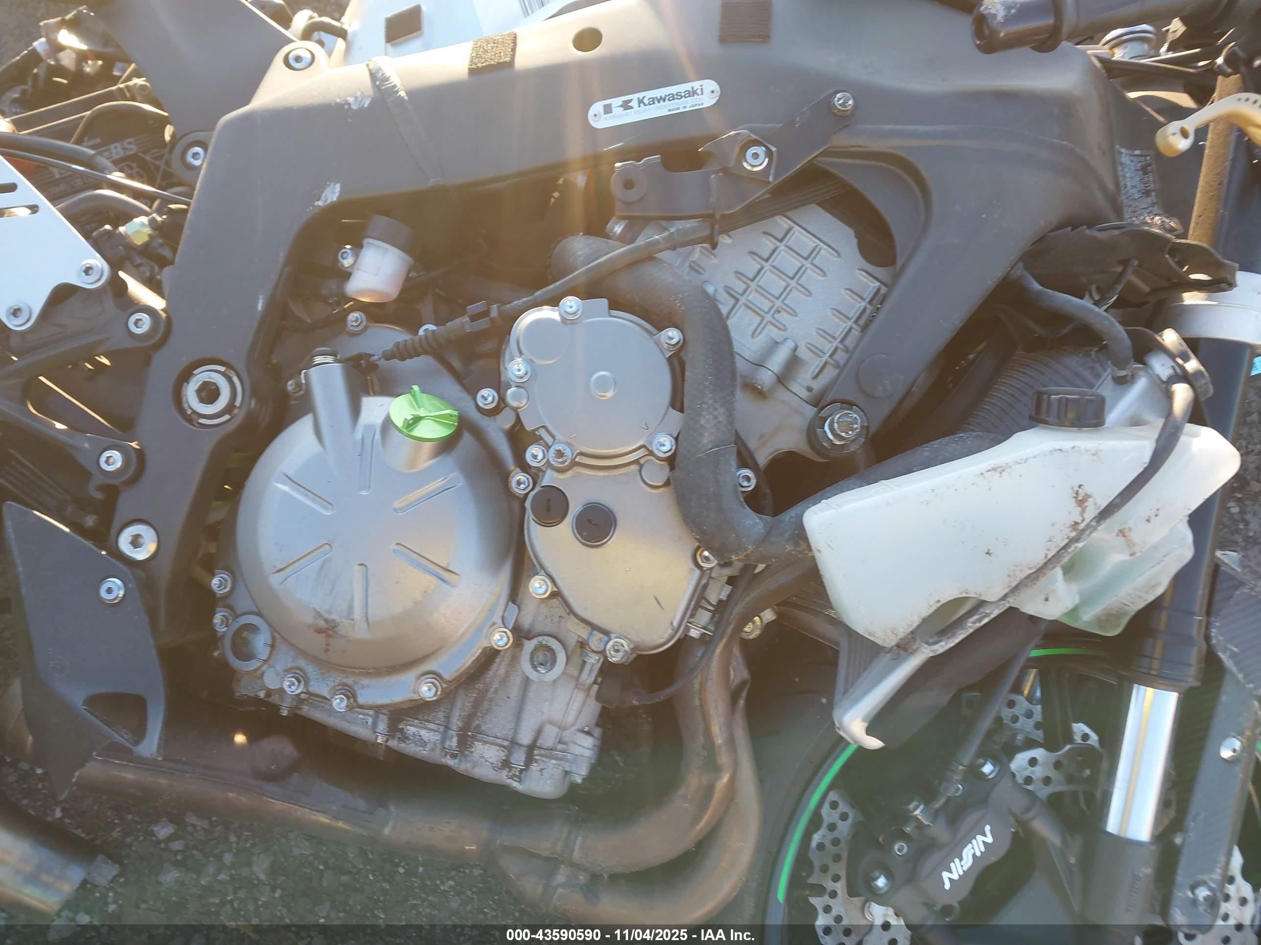 KAWASAKI ZX636 image 8