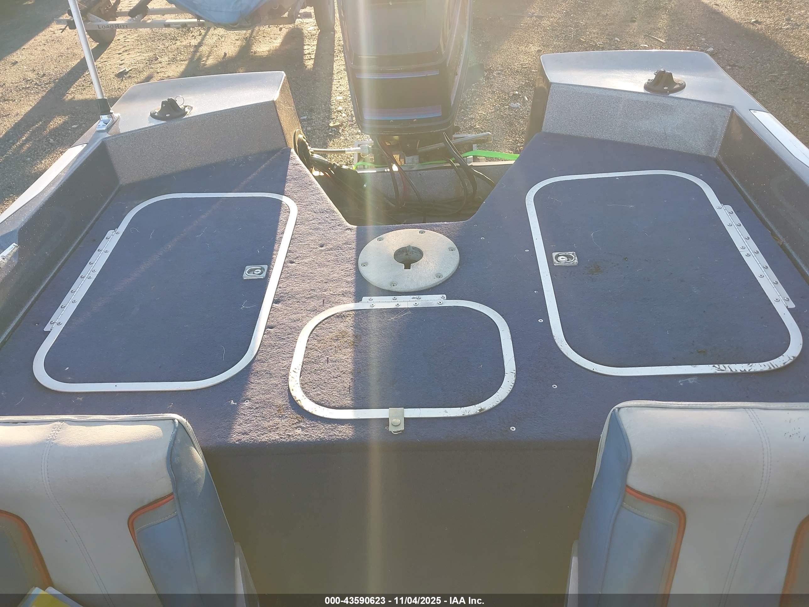 BAYLINER 16 image 8