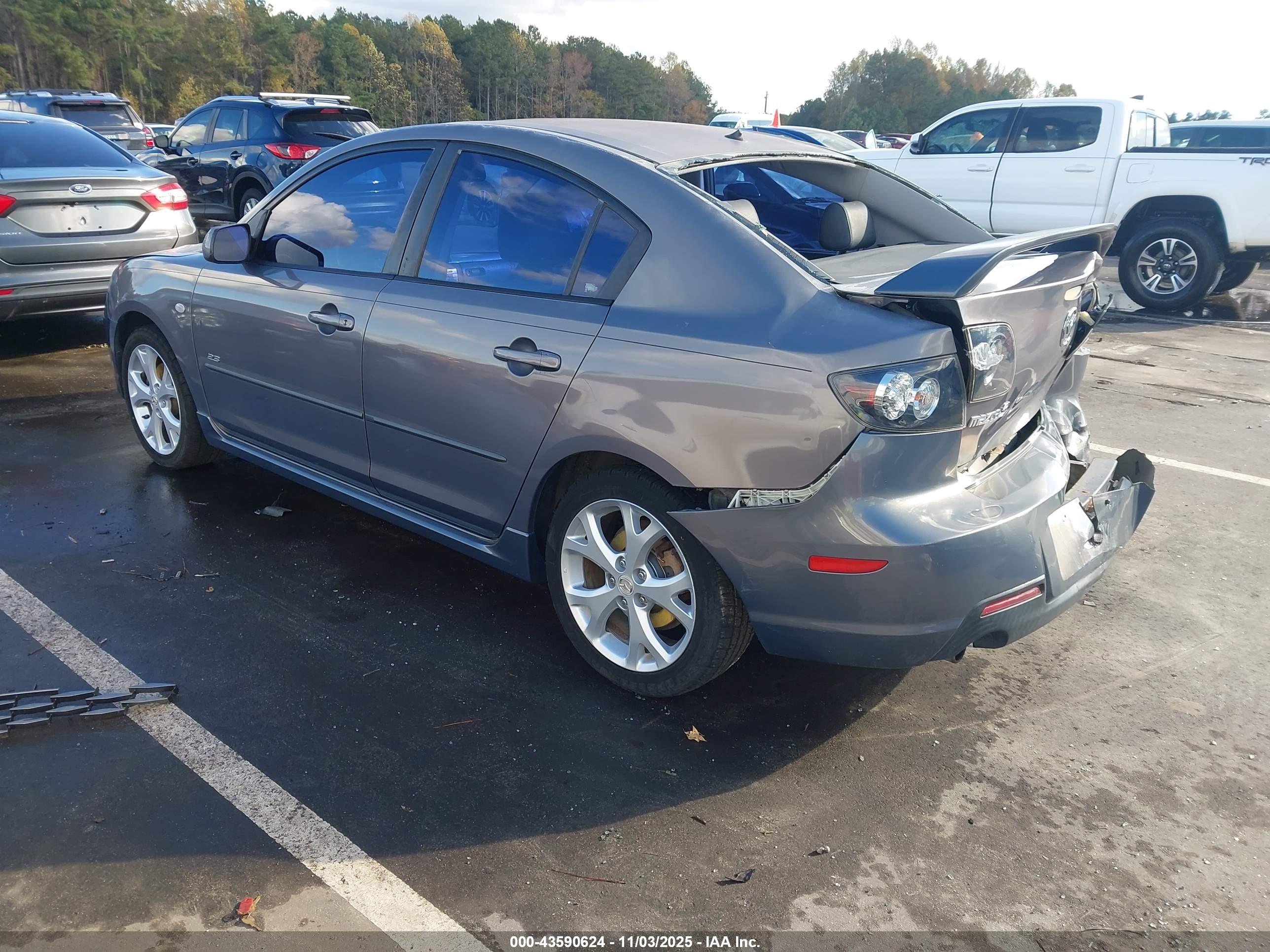 MAZDA MAZDA3 image 3