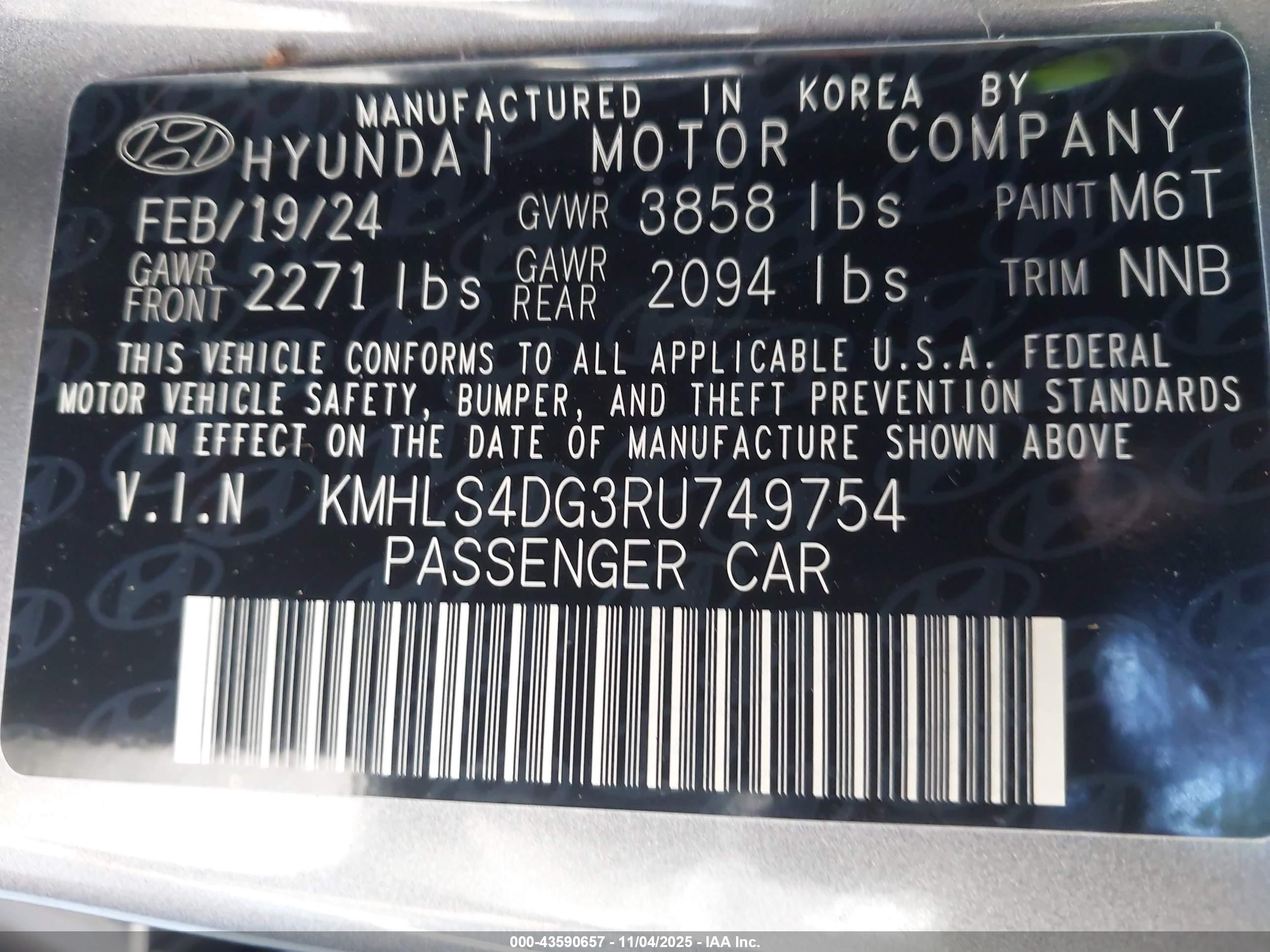 HYUNDAI ELANTRA image 9