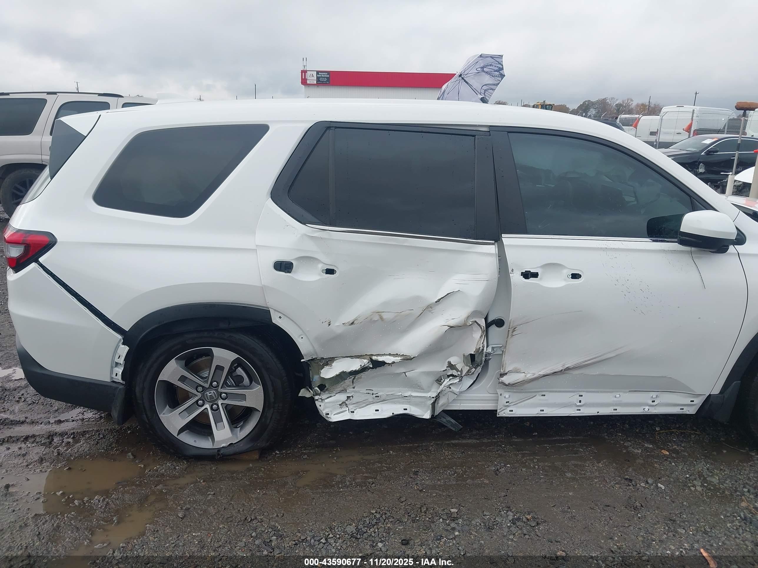 HONDA PILOT image 6