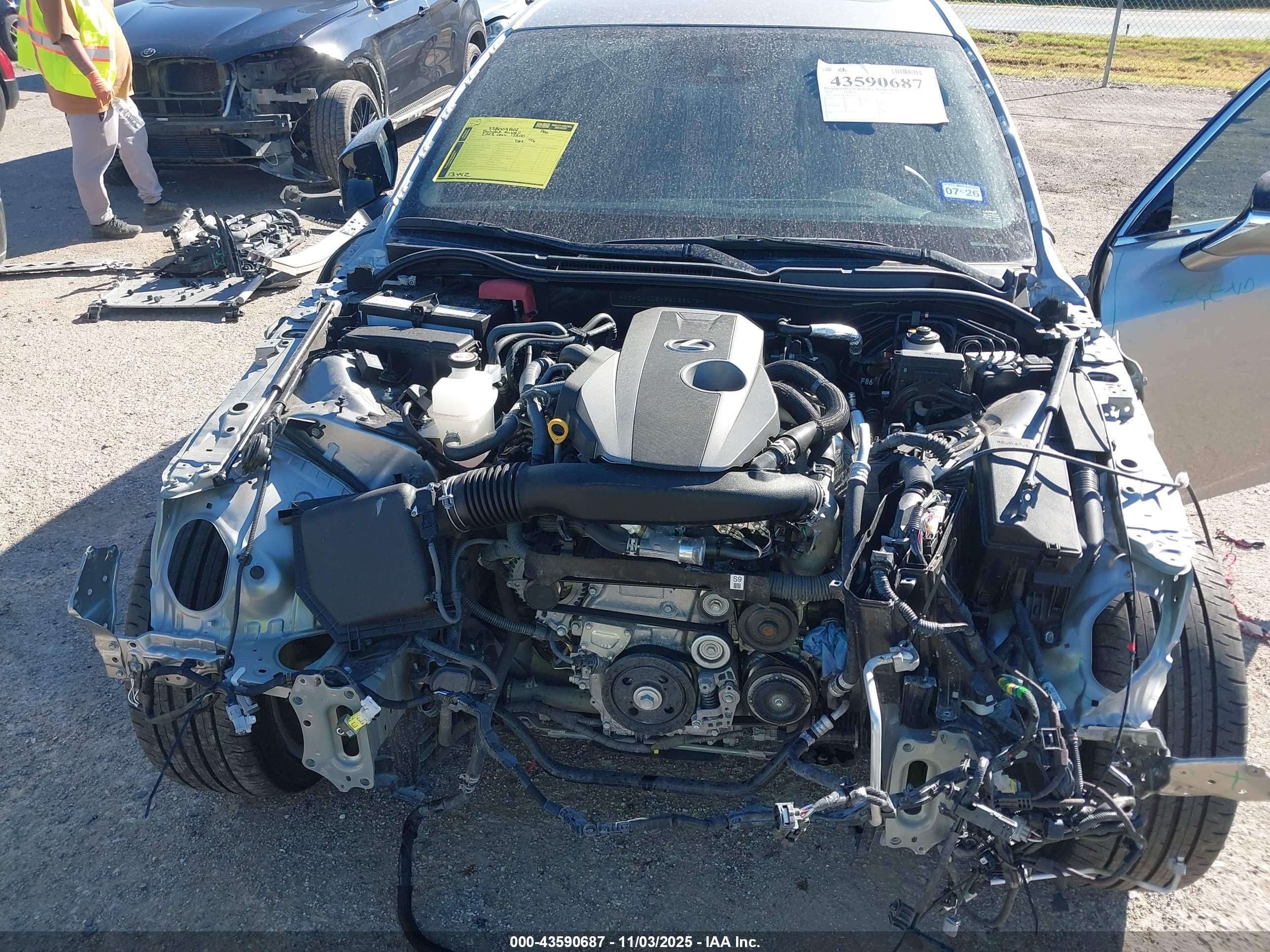 LEXUS IS image 10