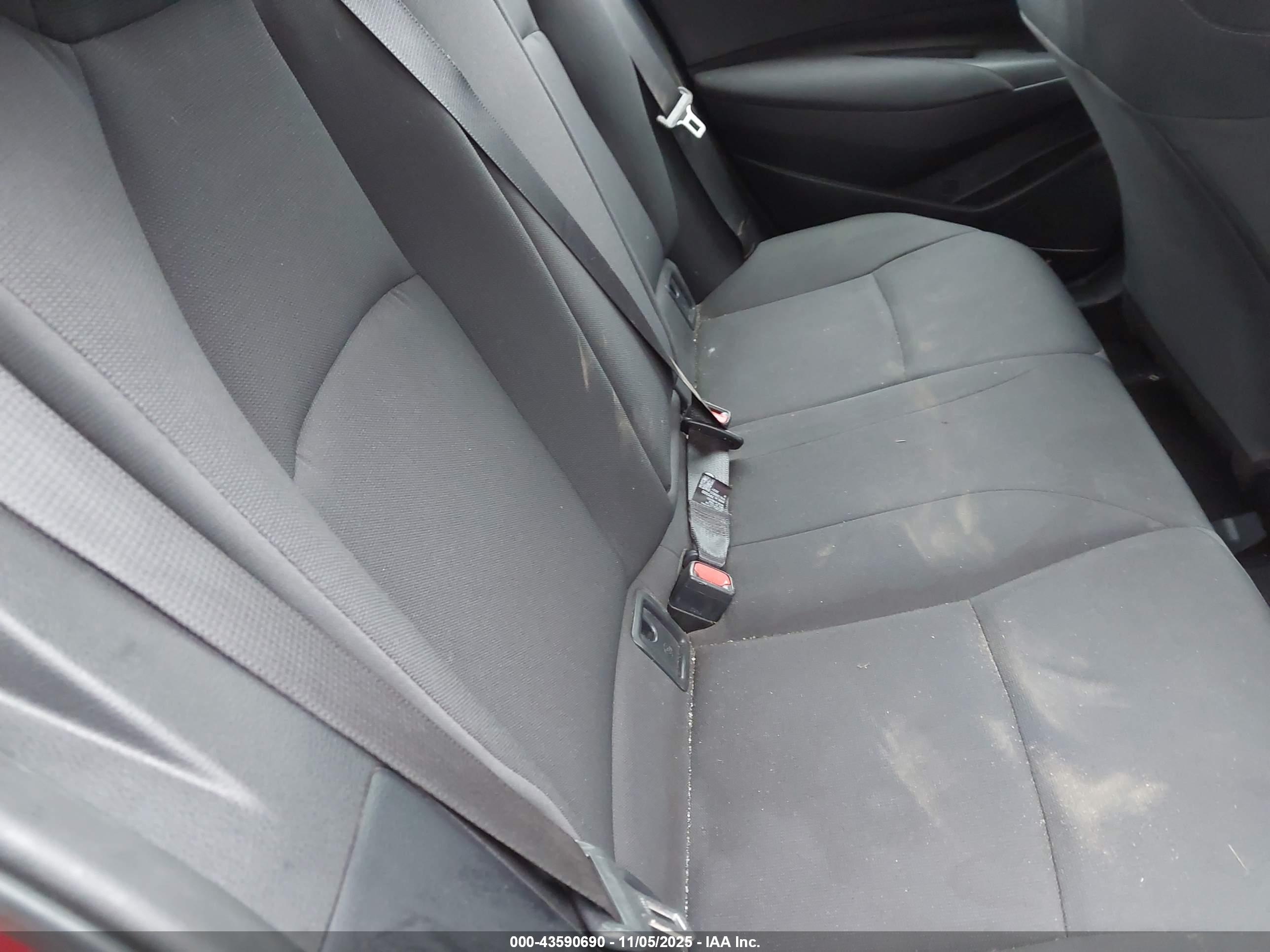 TOYOTA COROLLA image 8