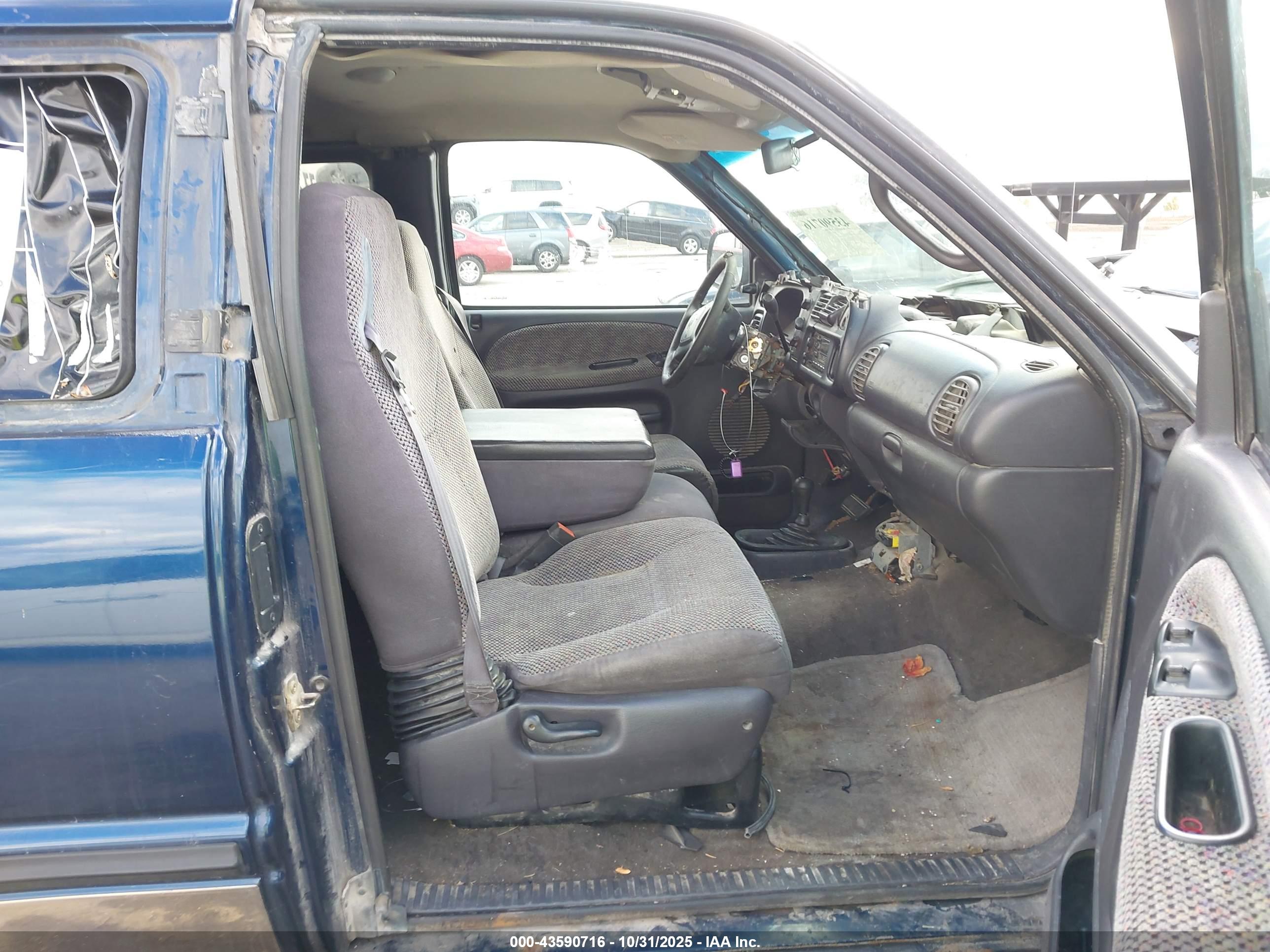 DODGE RAM image 5