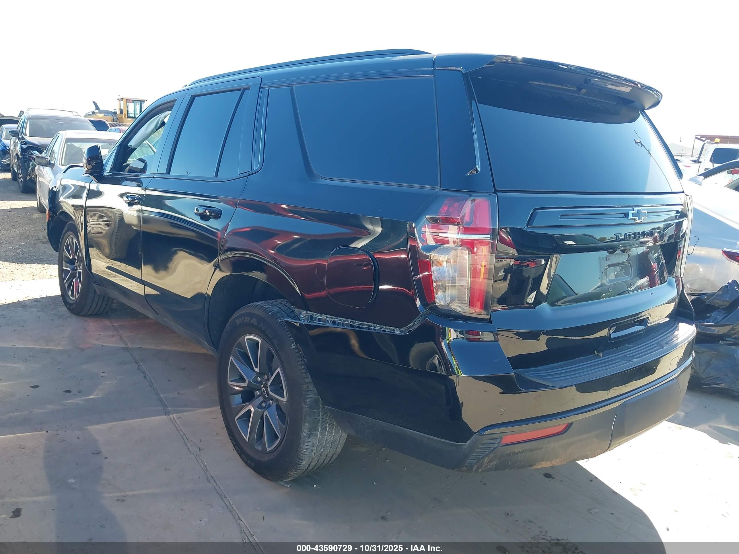 CHEVROLET TAHOE image 3