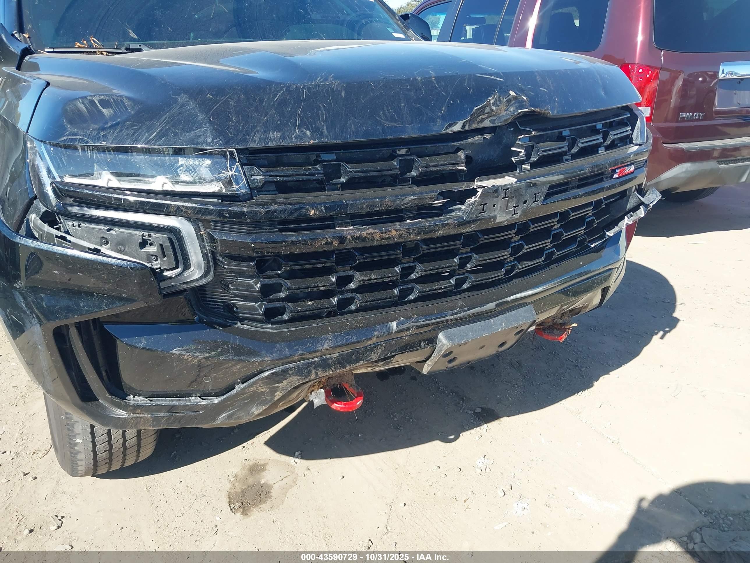 CHEVROLET TAHOE image 6