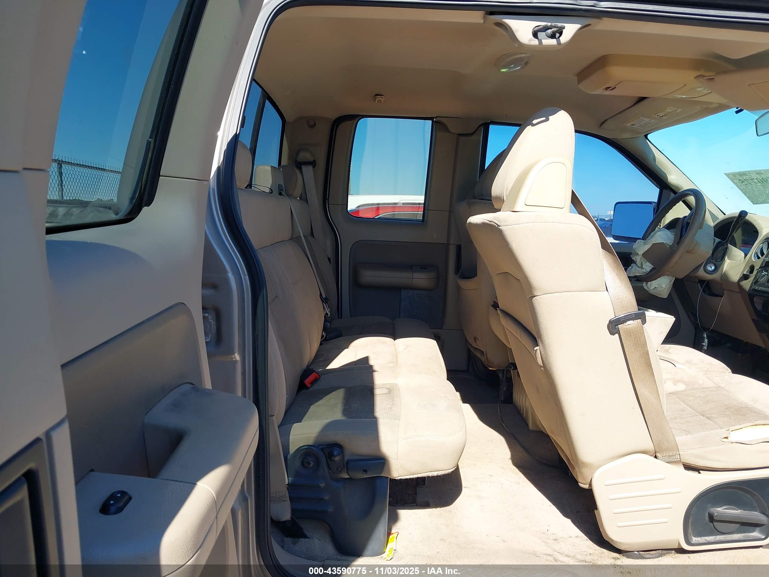 FORD F-150 image 8