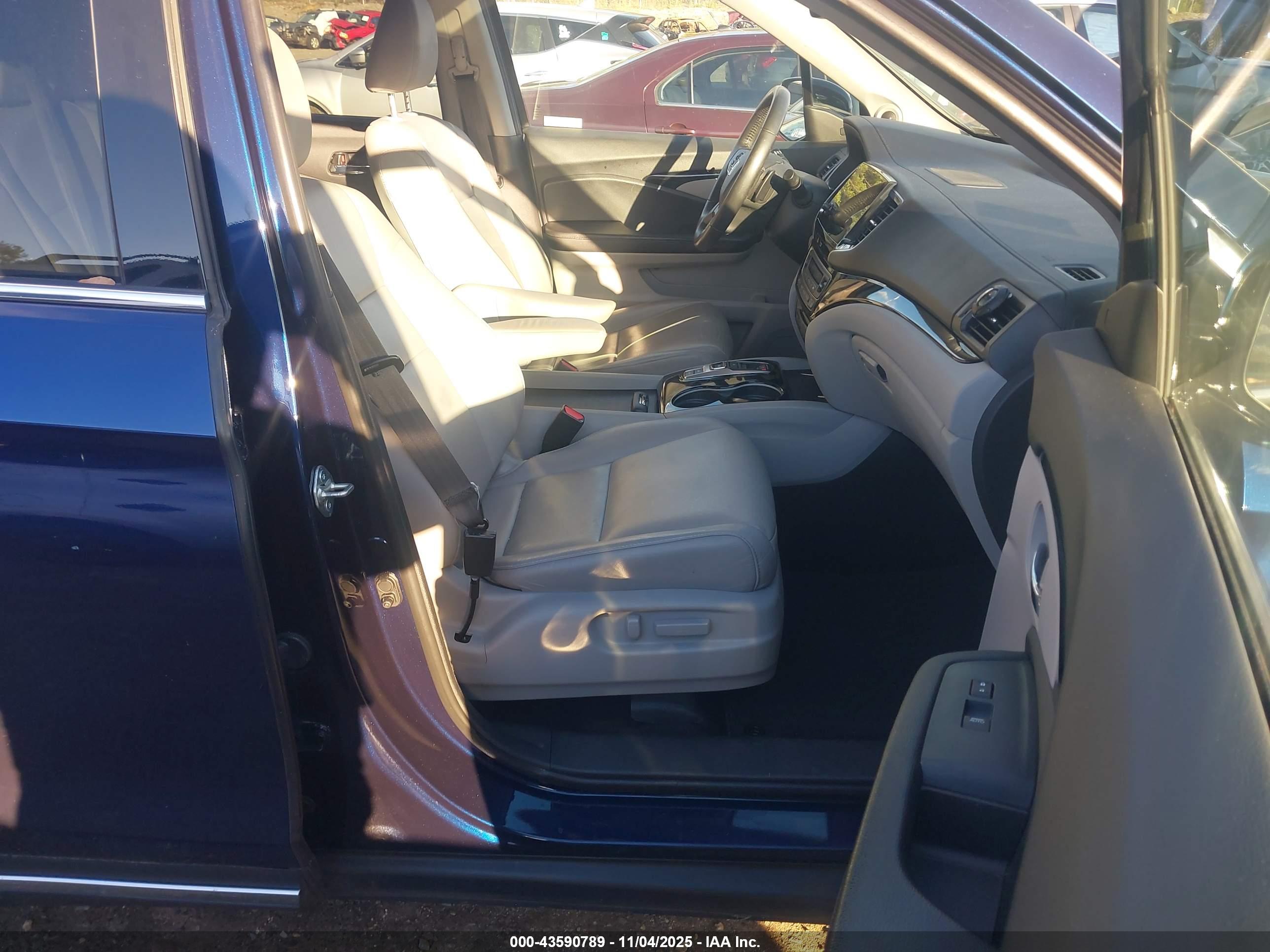 HONDA PILOT image 5