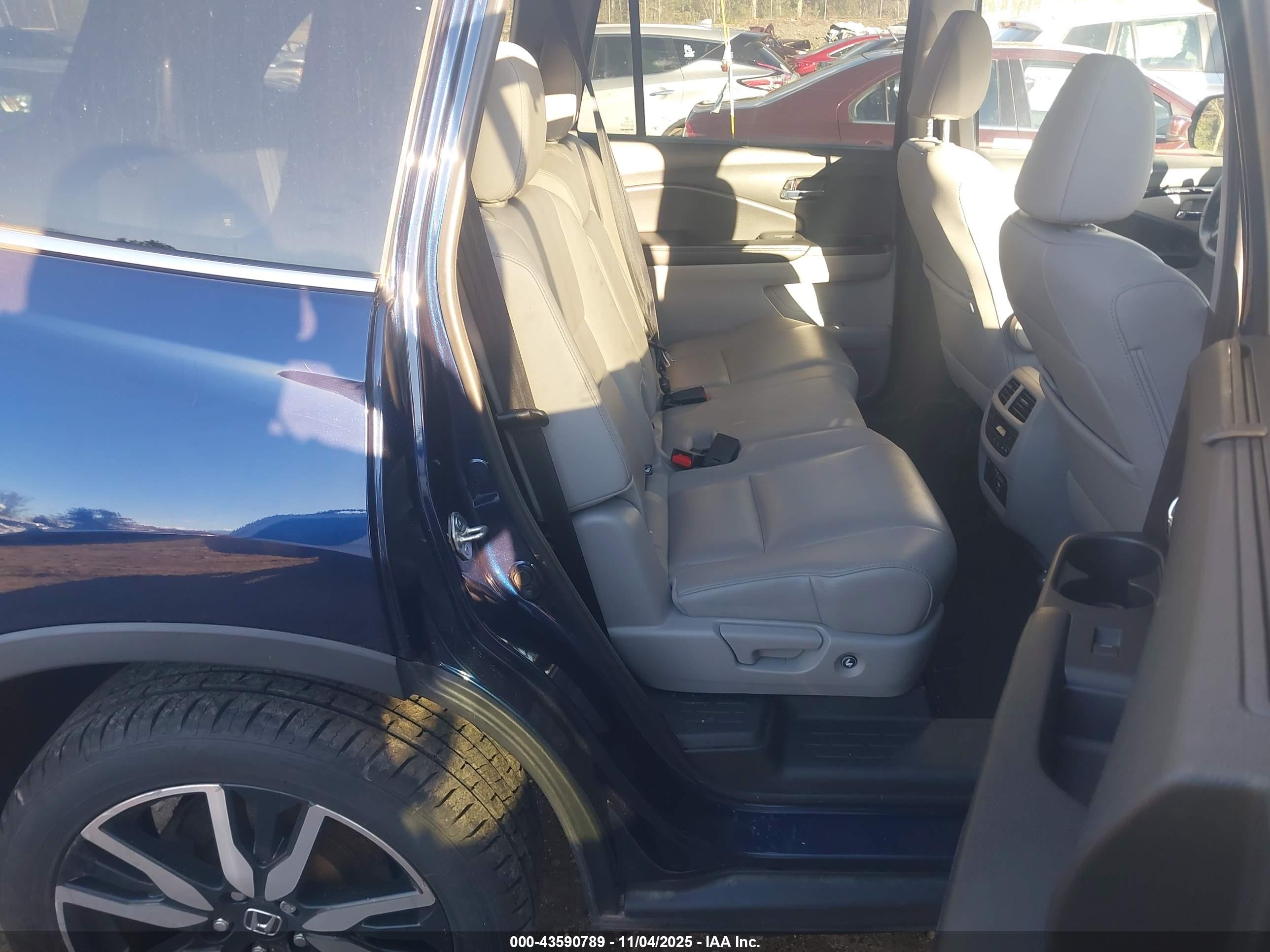 HONDA PILOT image 8