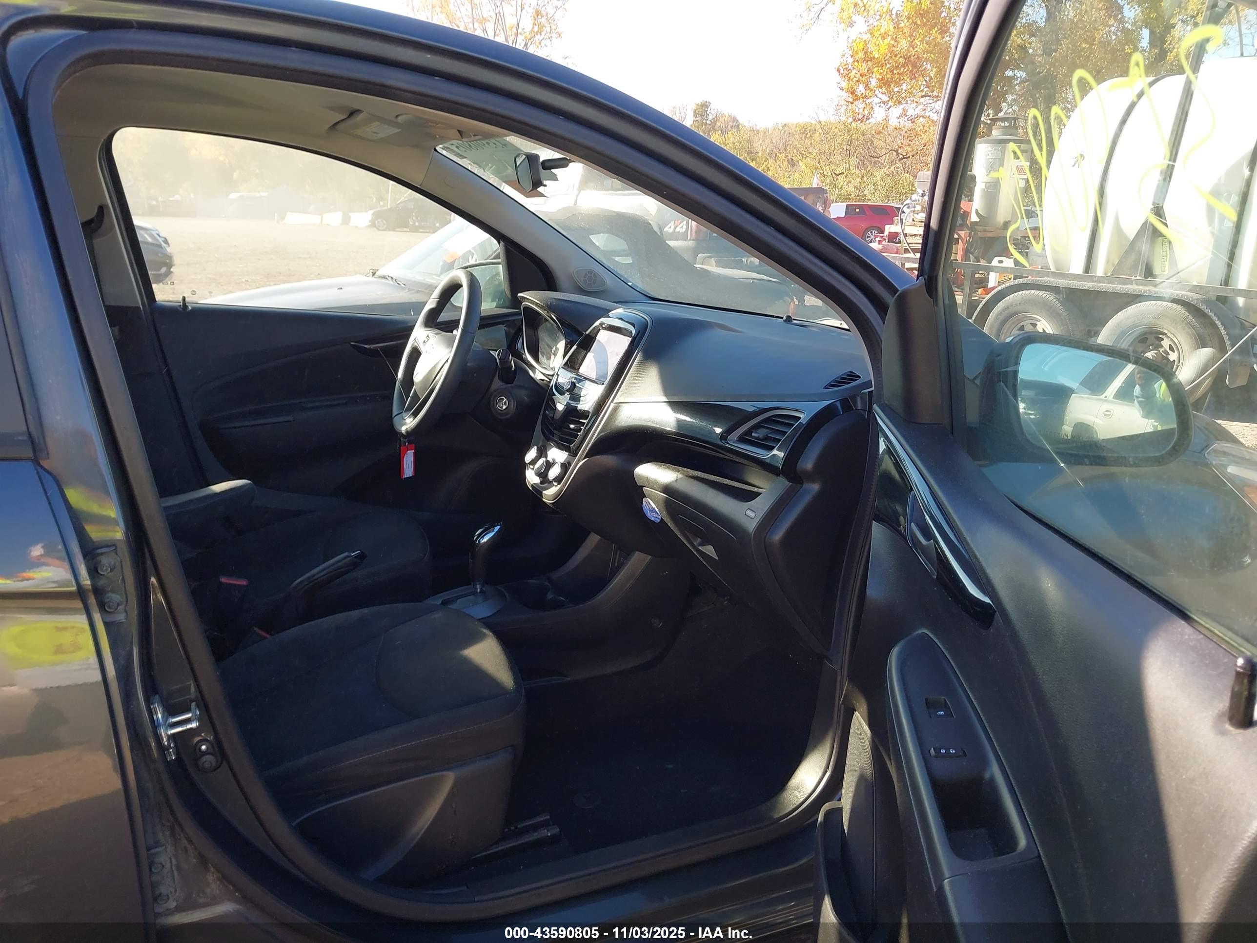 CHEVROLET SPARK image 5