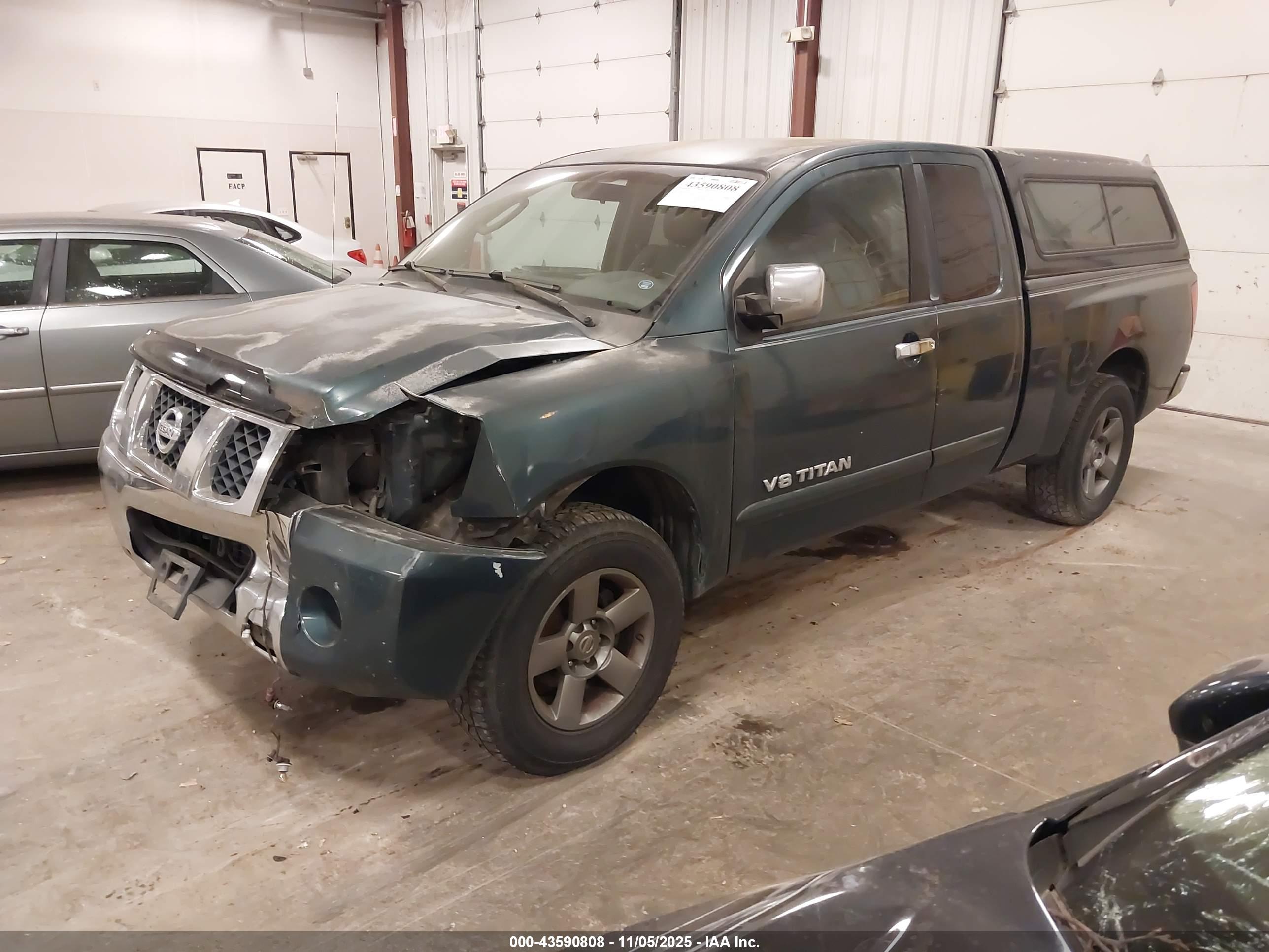 NISSAN TITAN image 2