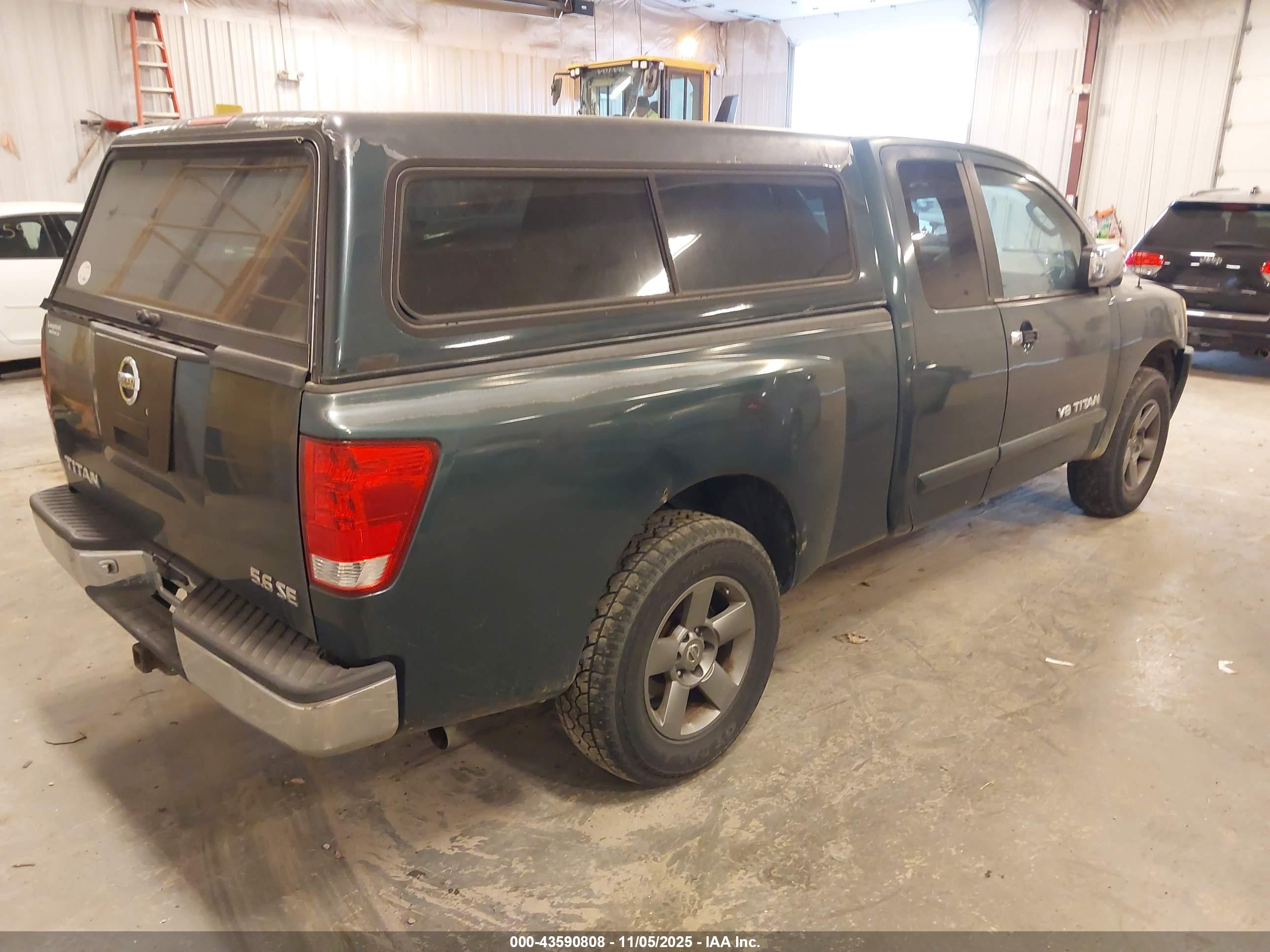 NISSAN TITAN image 4