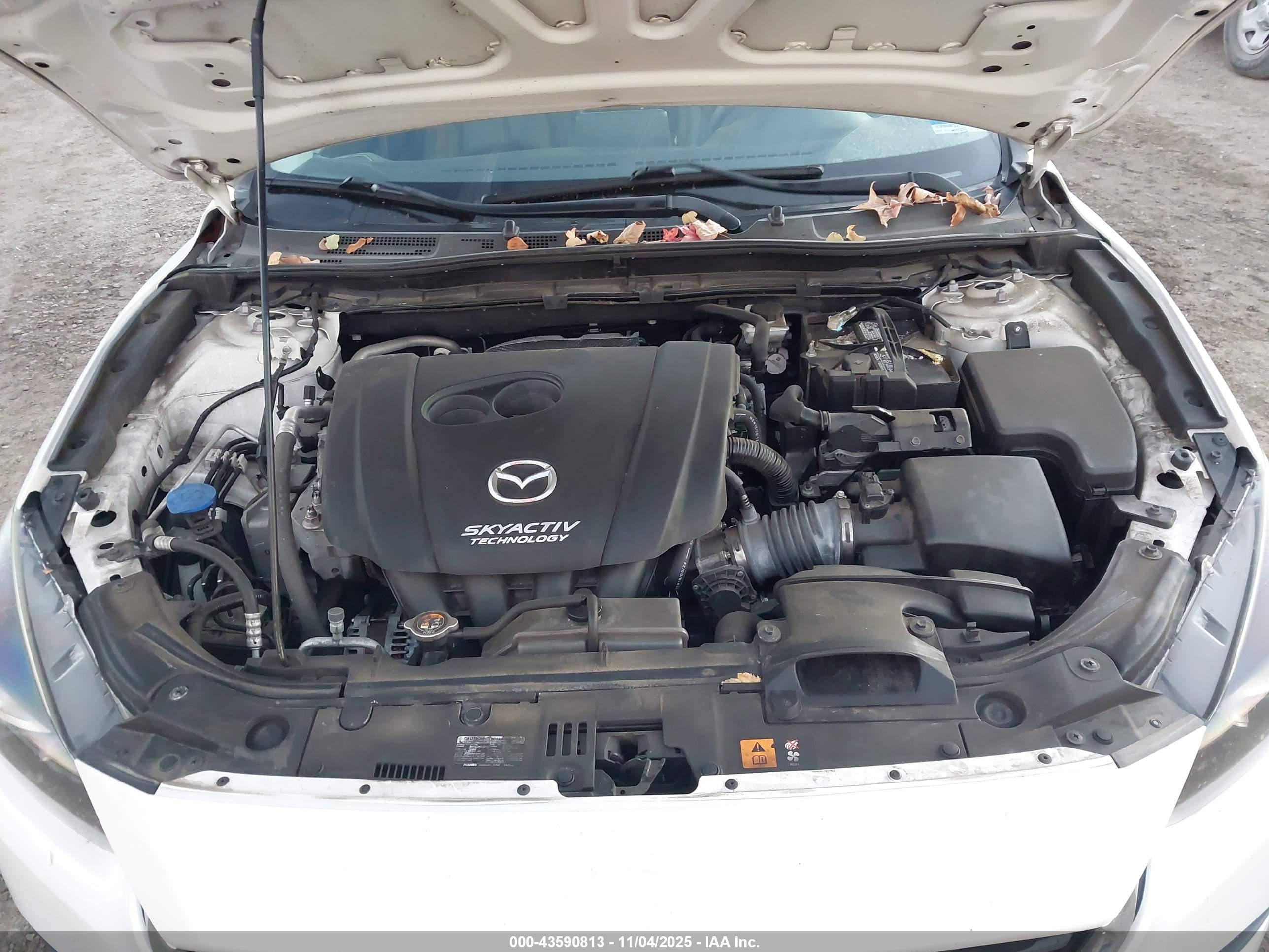 MAZDA MAZDA3 image 10