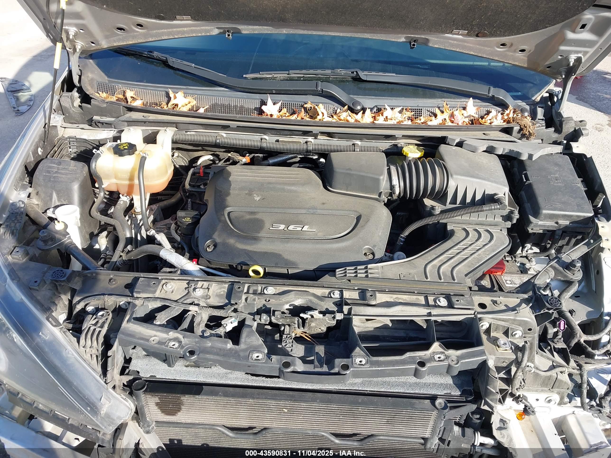 CHRYSLER PACIFICA image 10