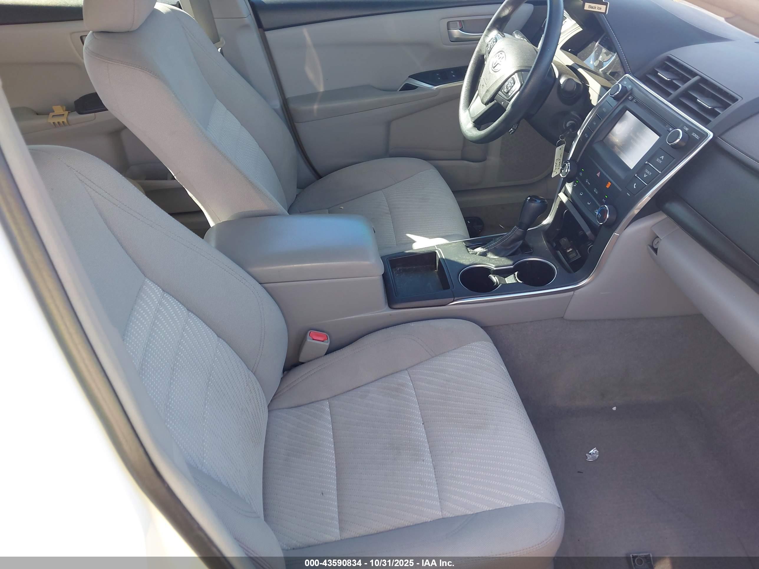 TOYOTA CAMRY image 5