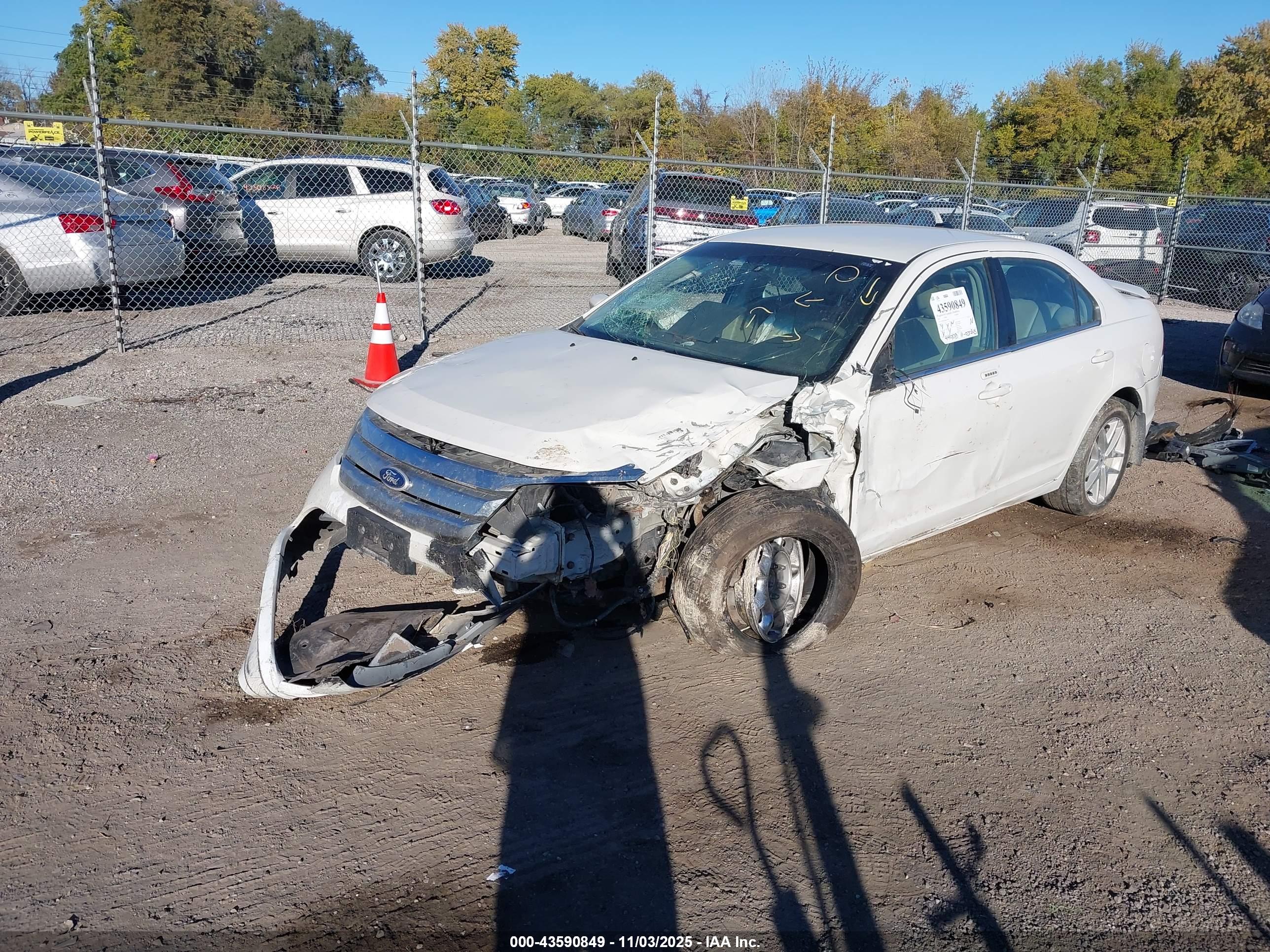 FORD FUSION image 2