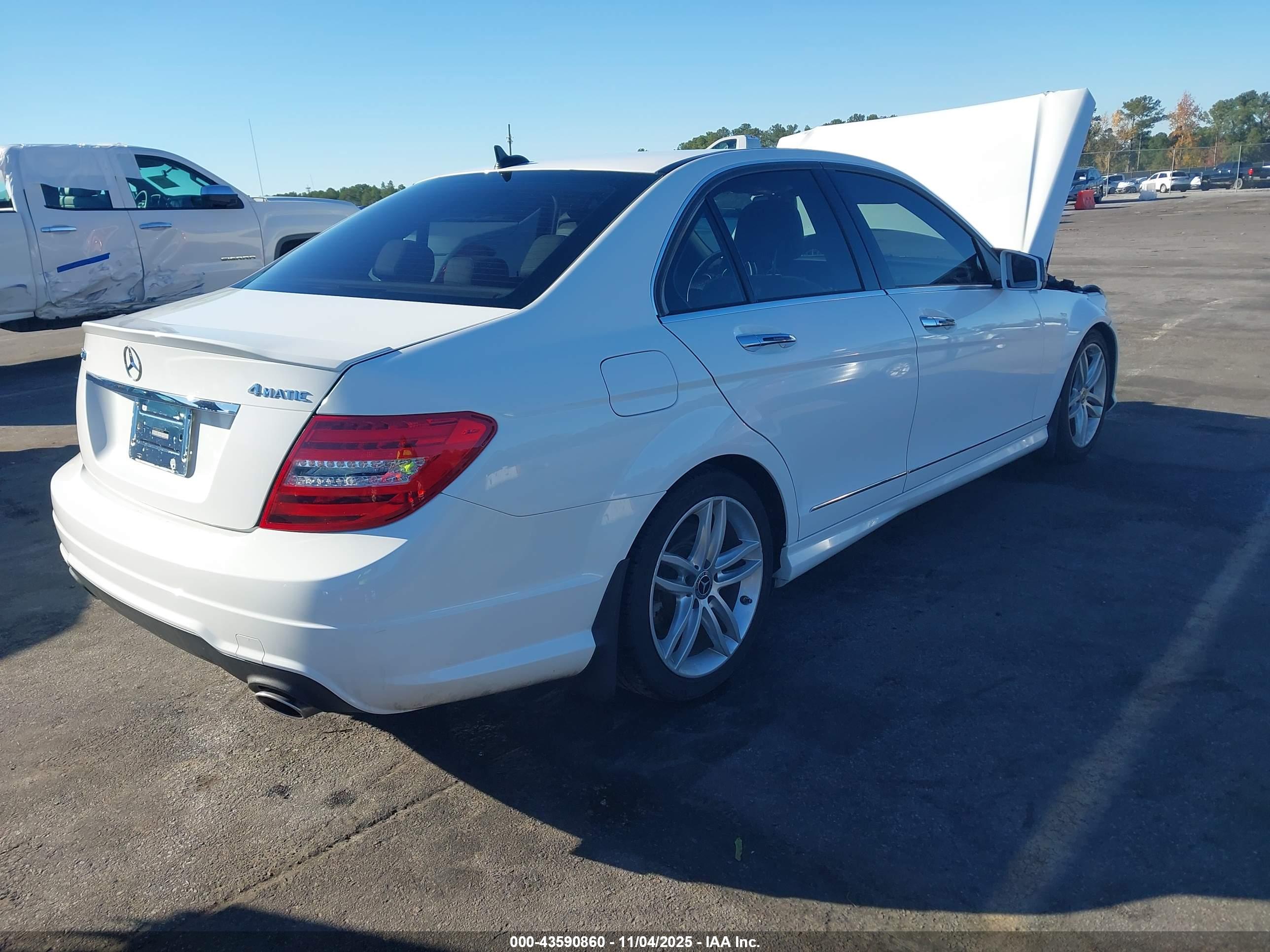 MERCEDES-BENZ C image 4
