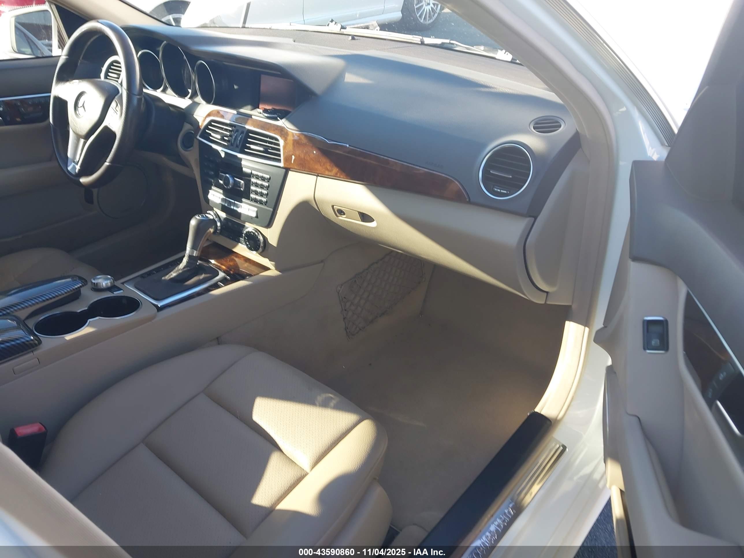 MERCEDES-BENZ C image 5