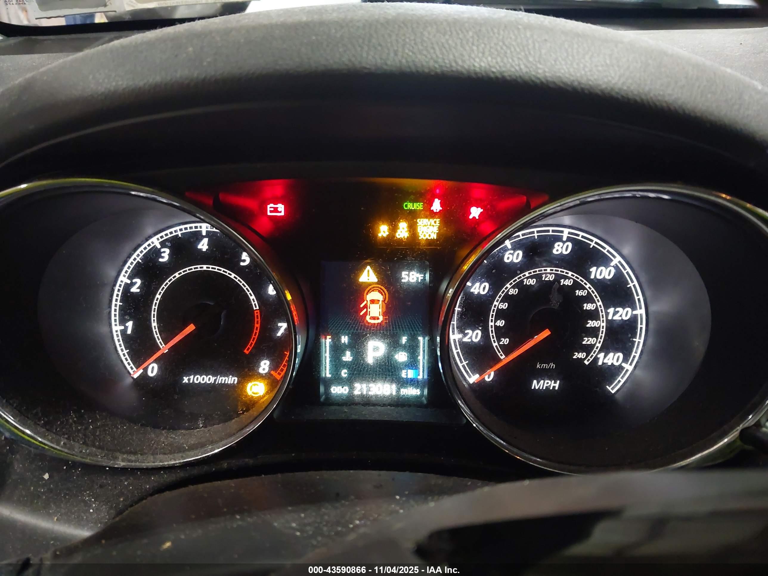 MITSUBISHI OUTLANDER image 7