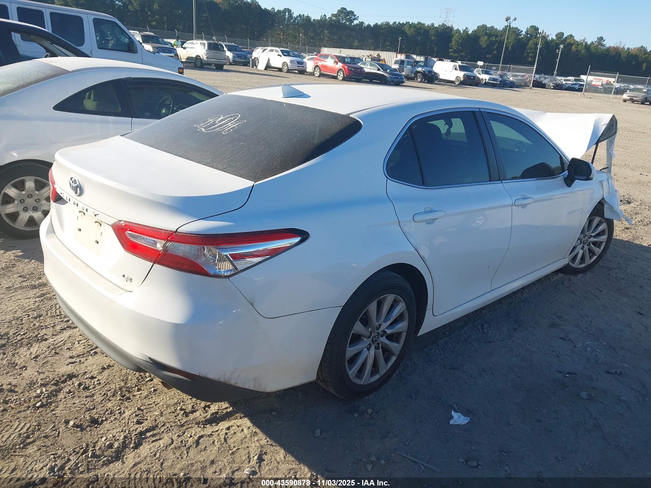 TOYOTA CAMRY image 4