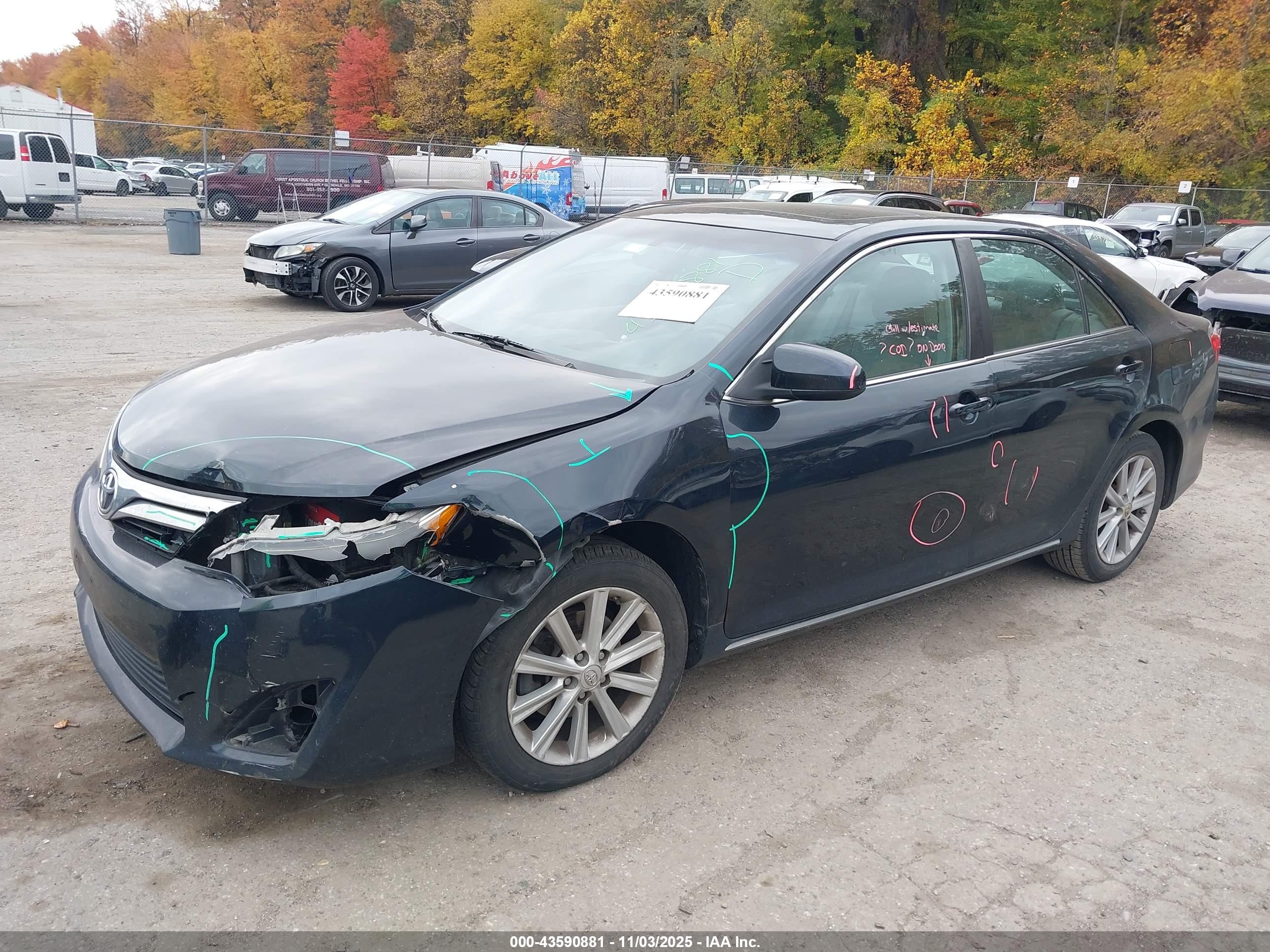 TOYOTA CAMRY image 2
