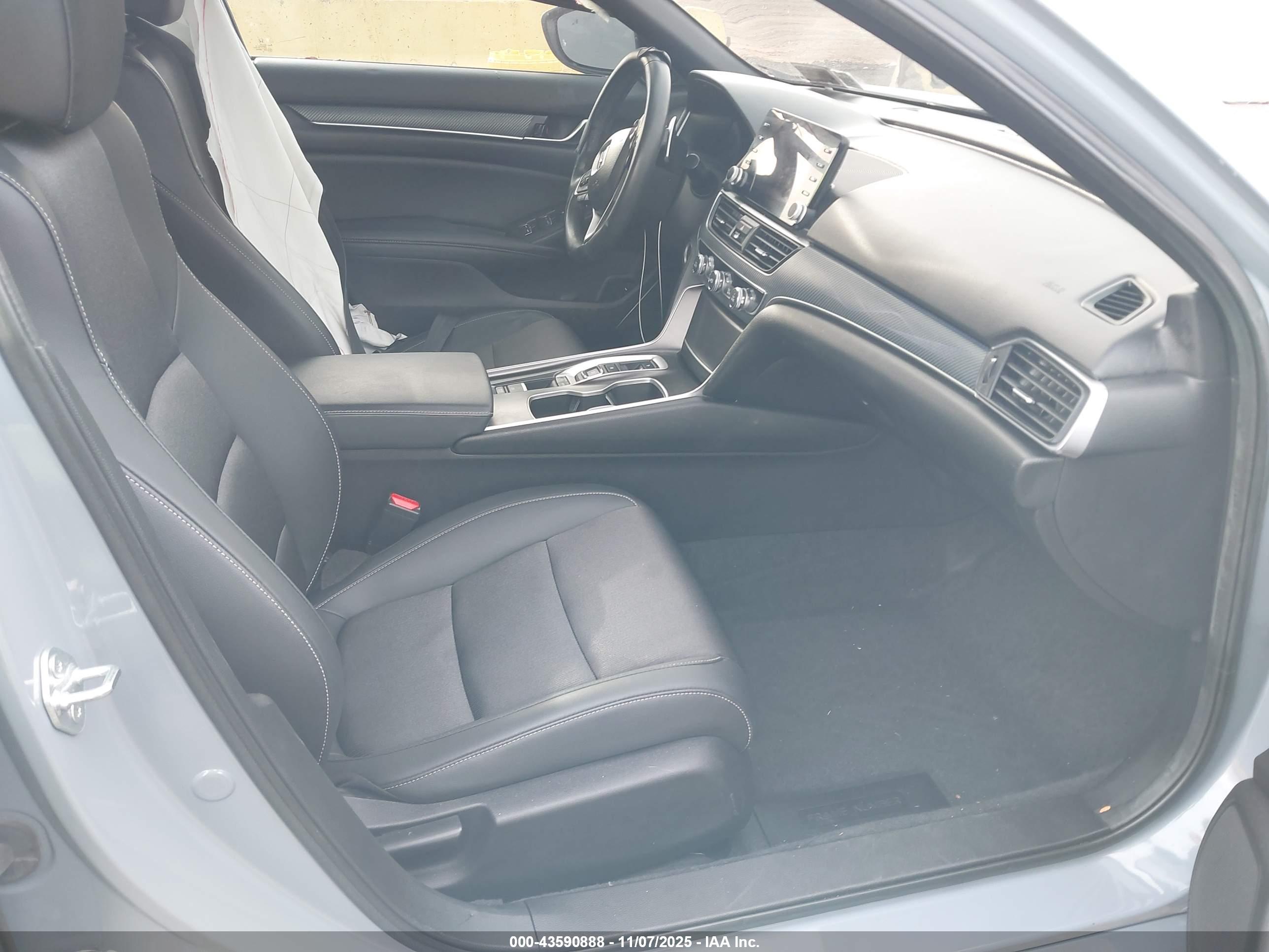 HONDA ACCORD image 5