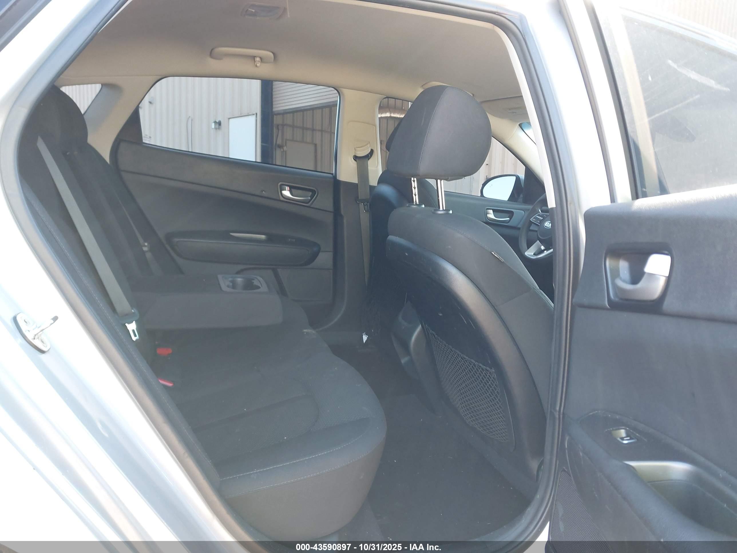 KIA OPTIMA image 8