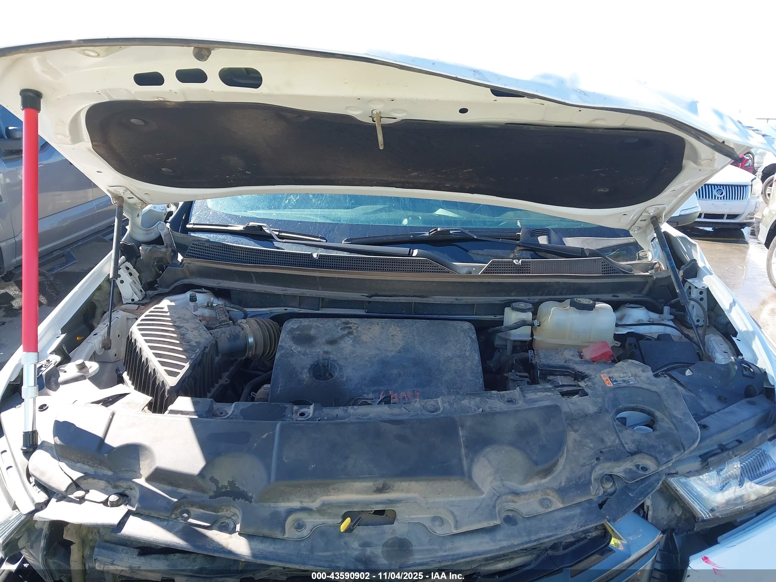 CHEVROLET TRAVERSE image 10
