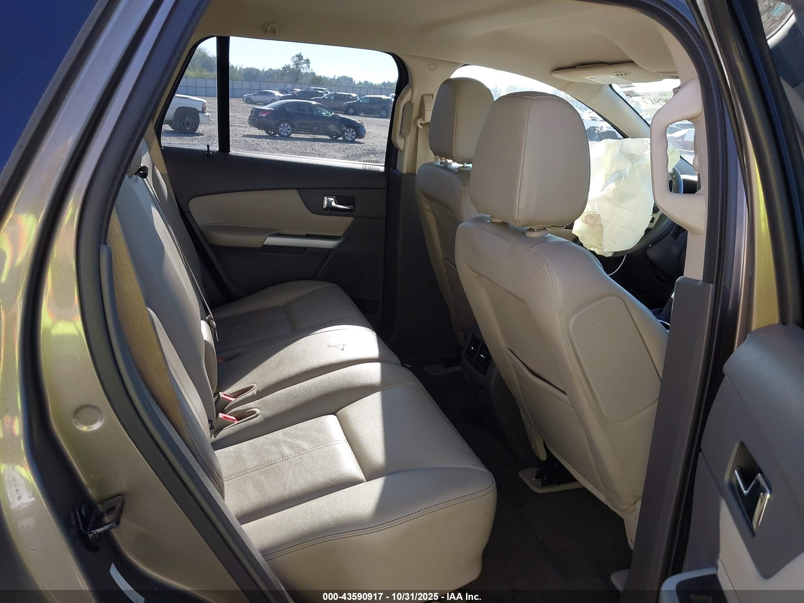 FORD EDGE image 8