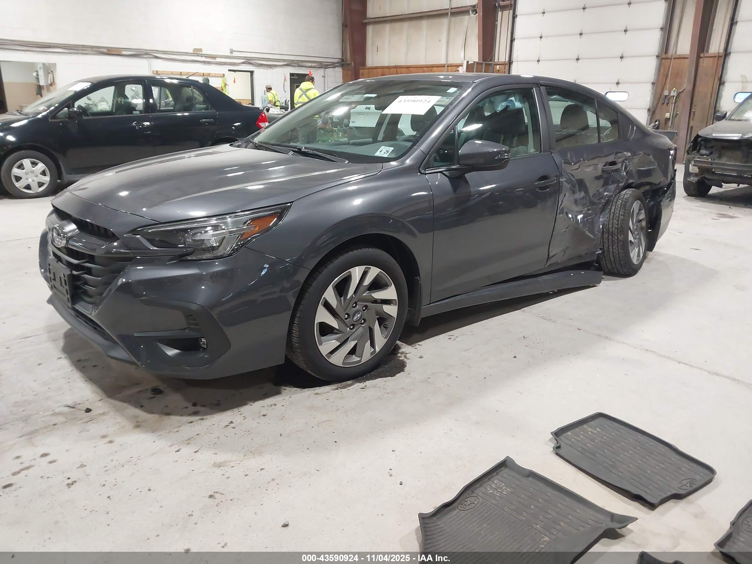 SUBARU LEGACY image 2