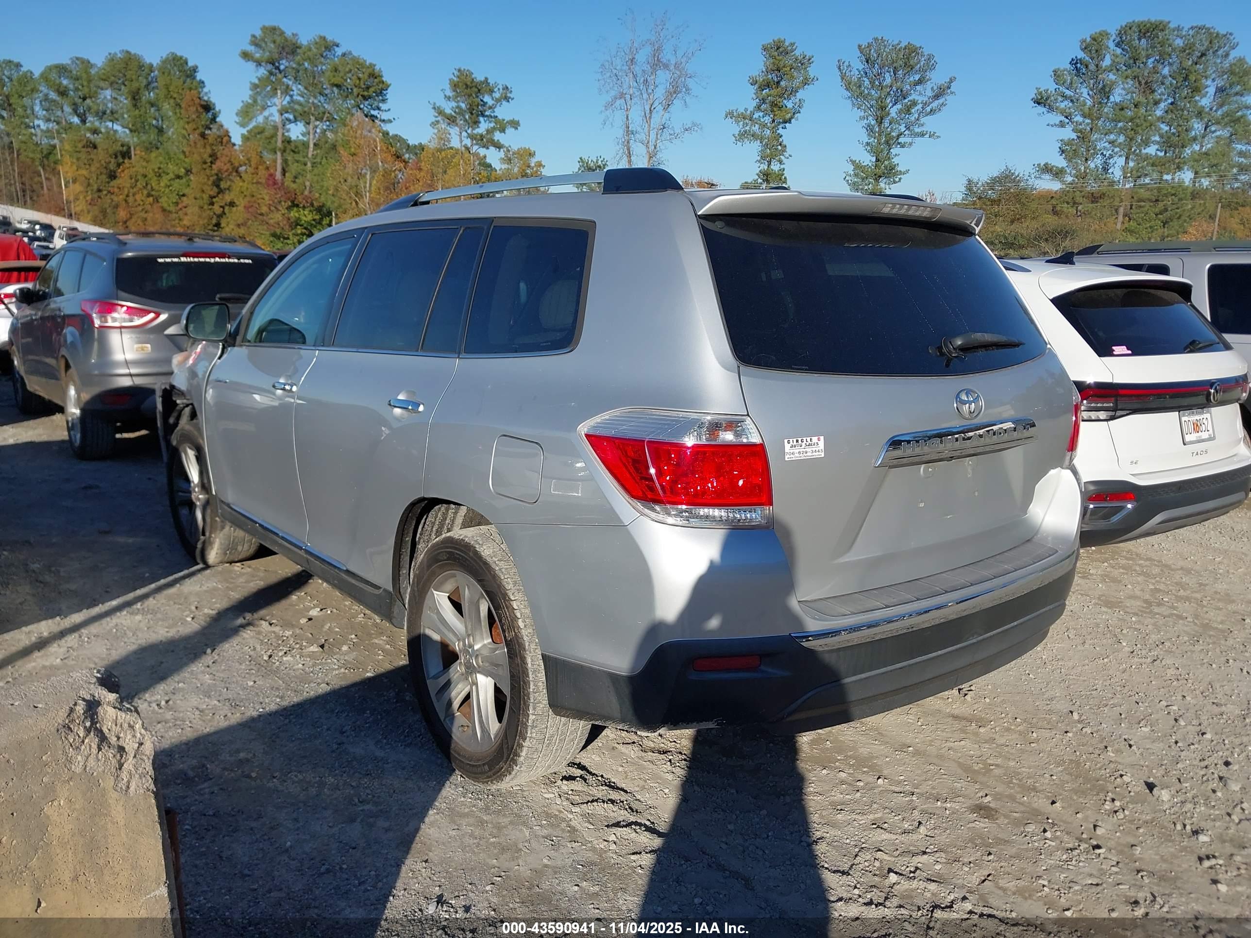 TOYOTA HIGHLANDER image 3