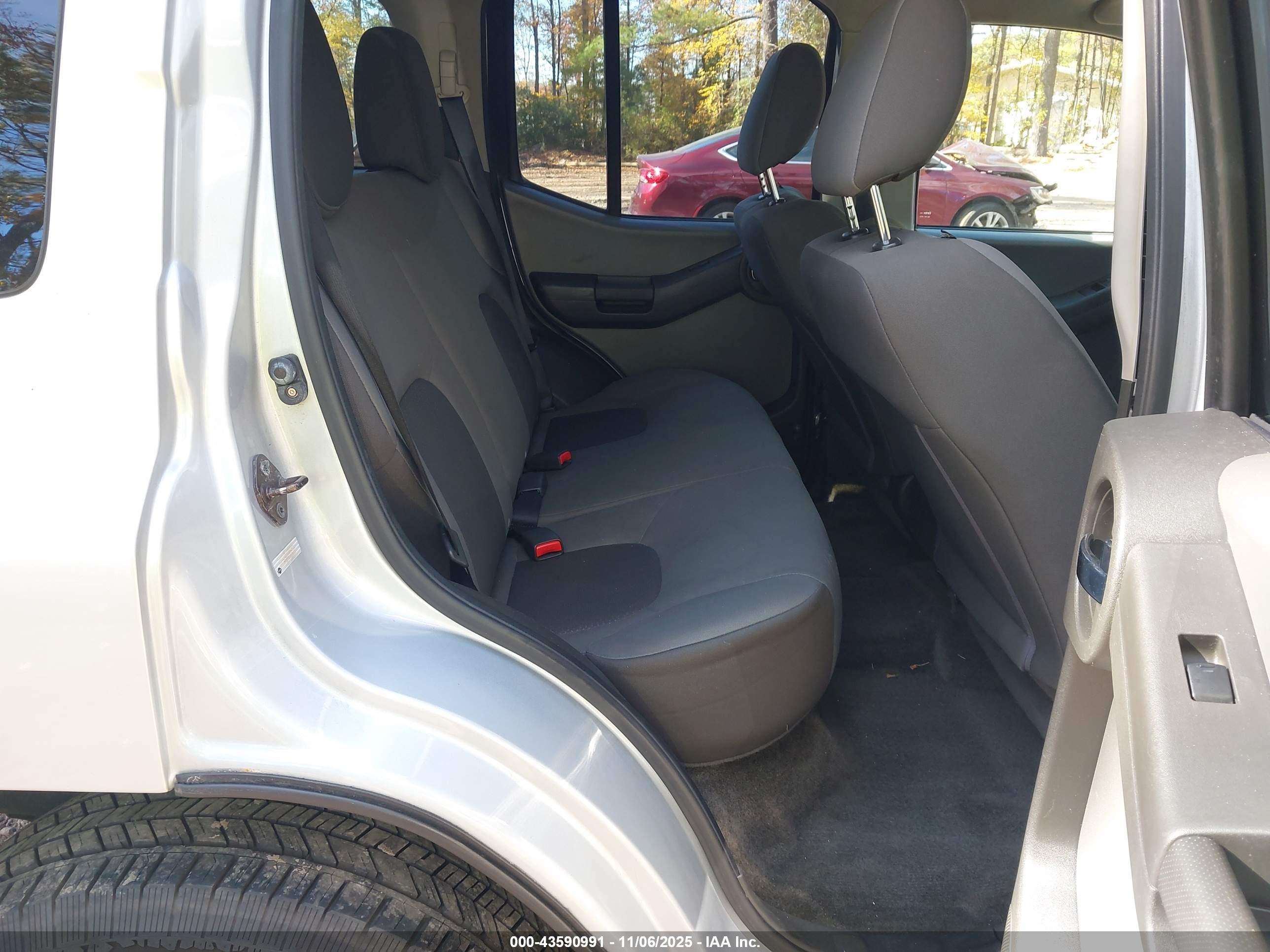 NISSAN XTERRA image 8