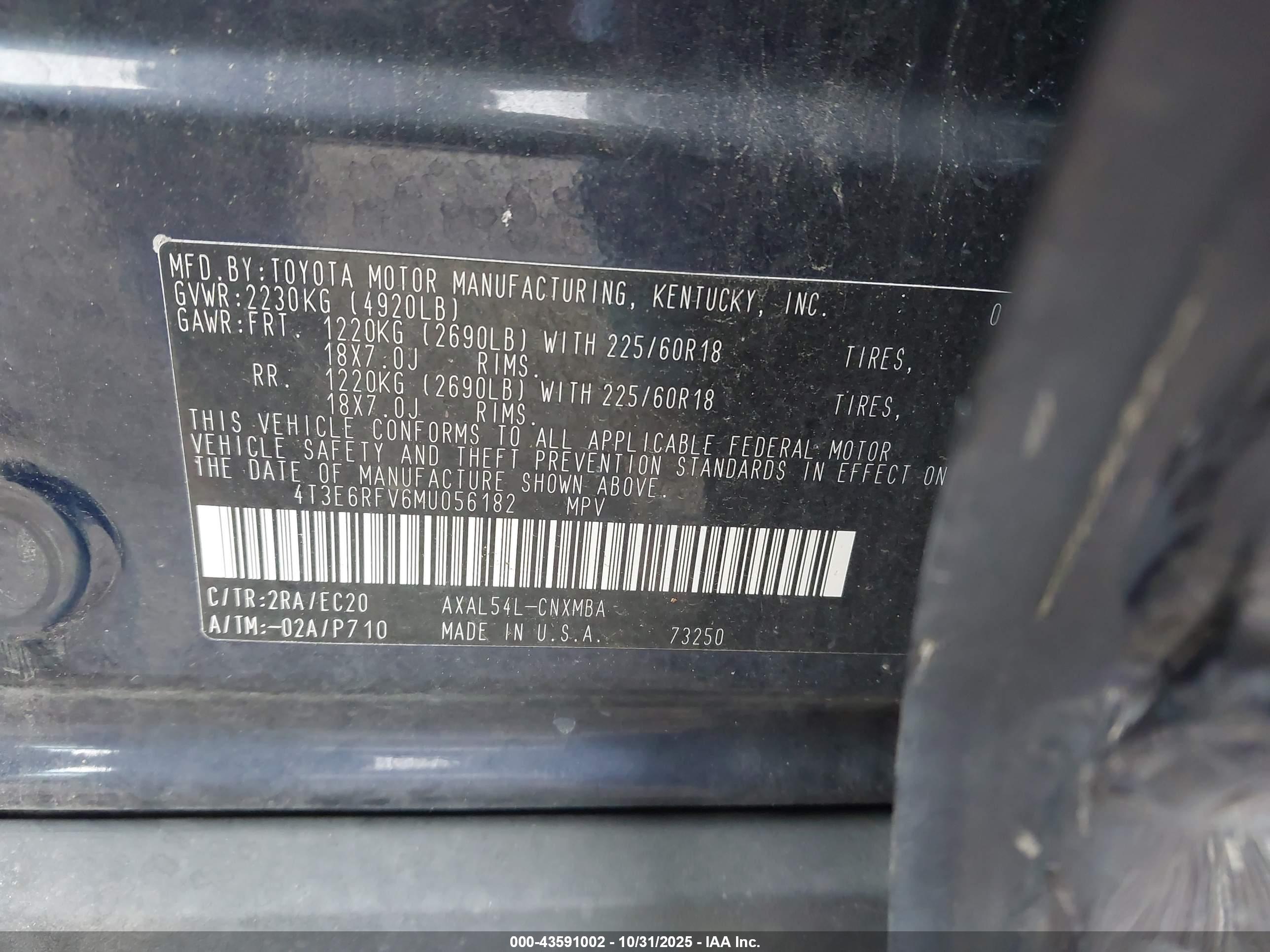 TOYOTA RAV4 image 9