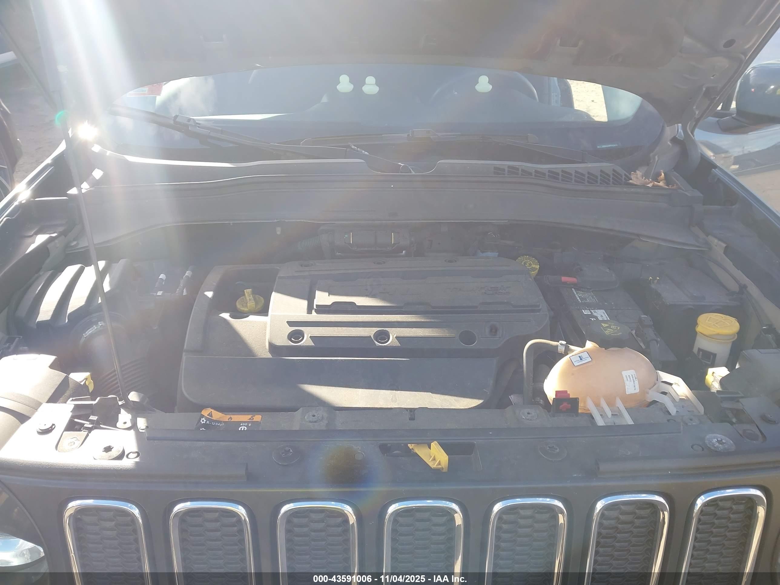 JEEP RENEGADE image 10
