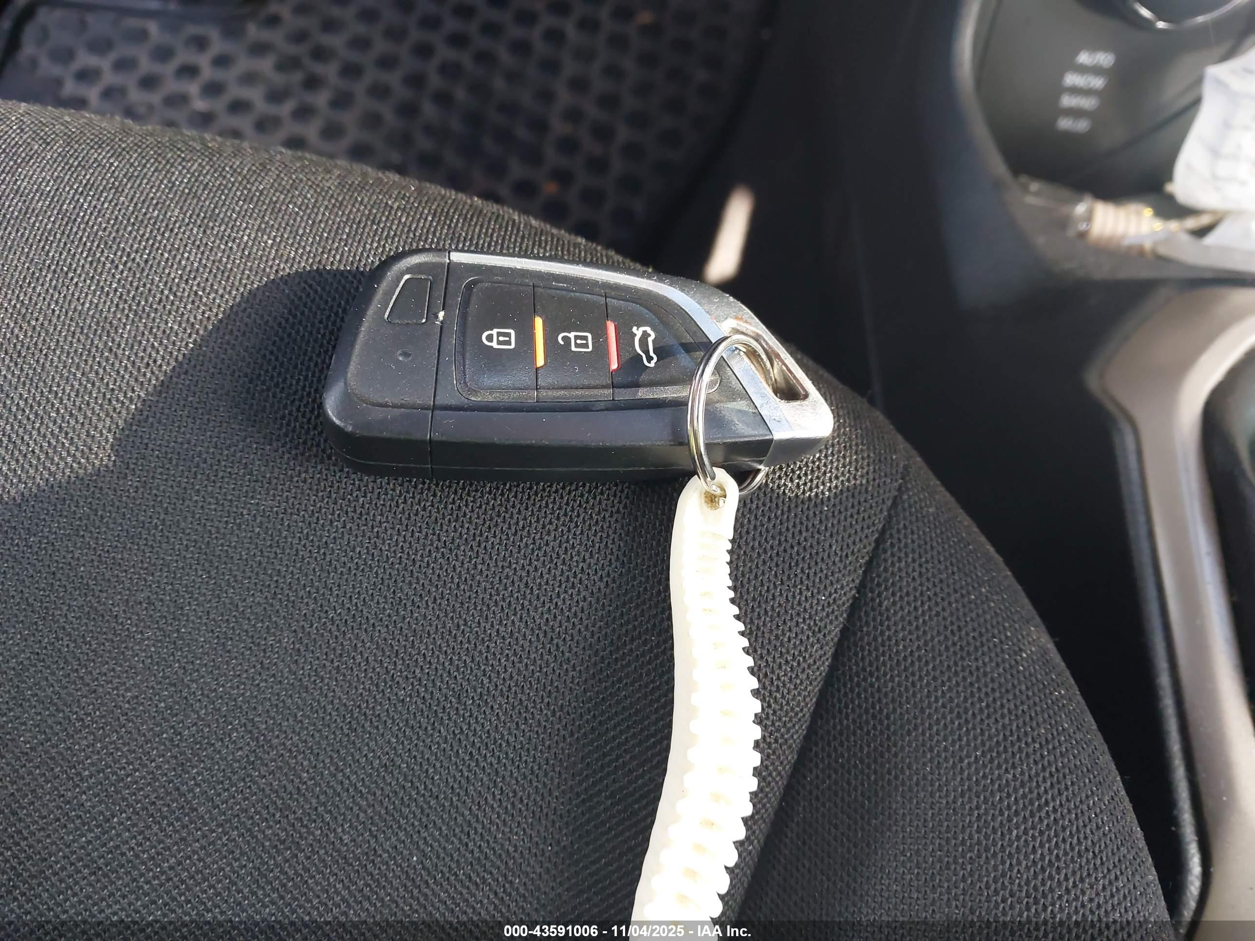 JEEP RENEGADE image 11