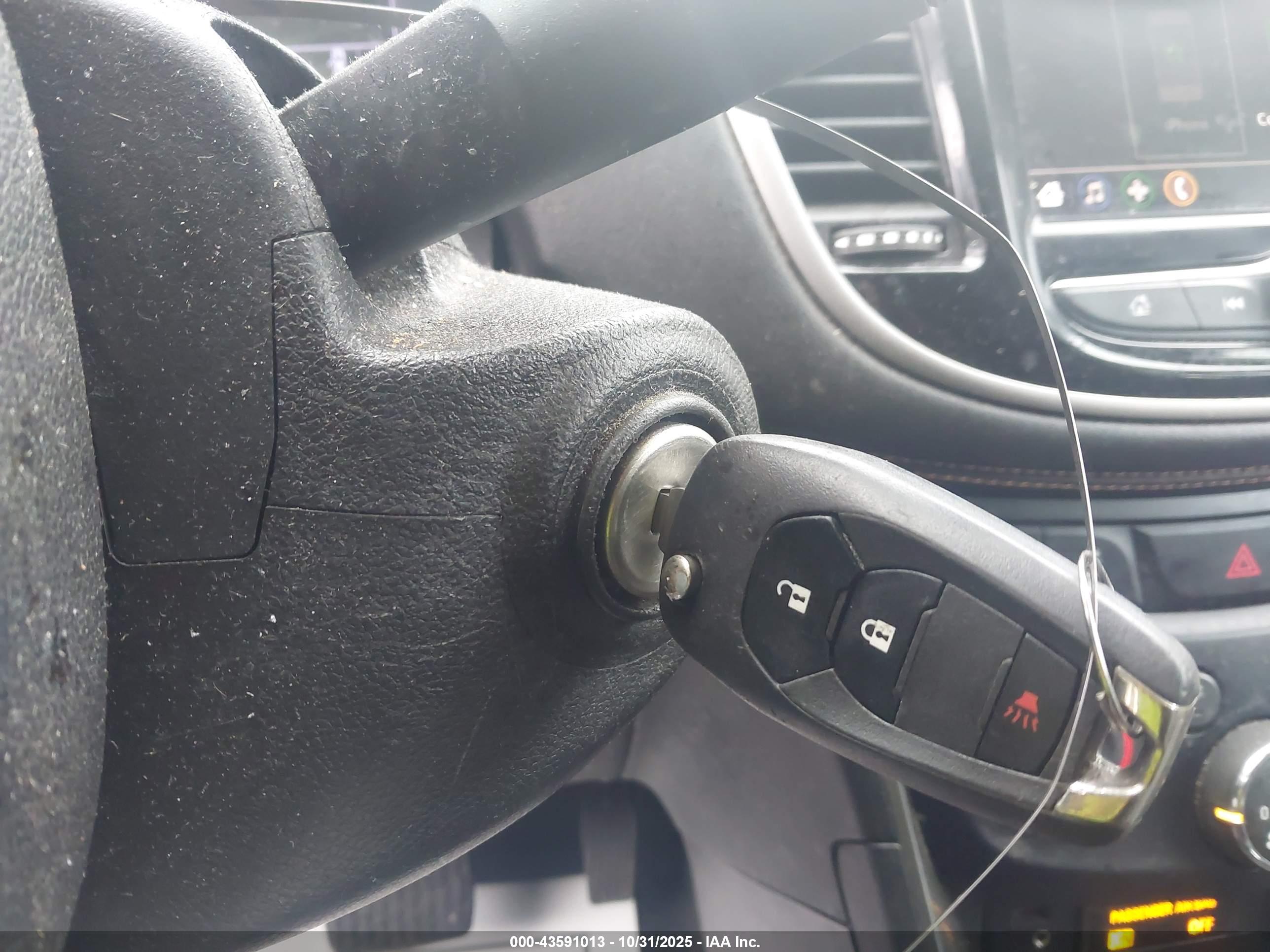 CHEVROLET TRAX image 11