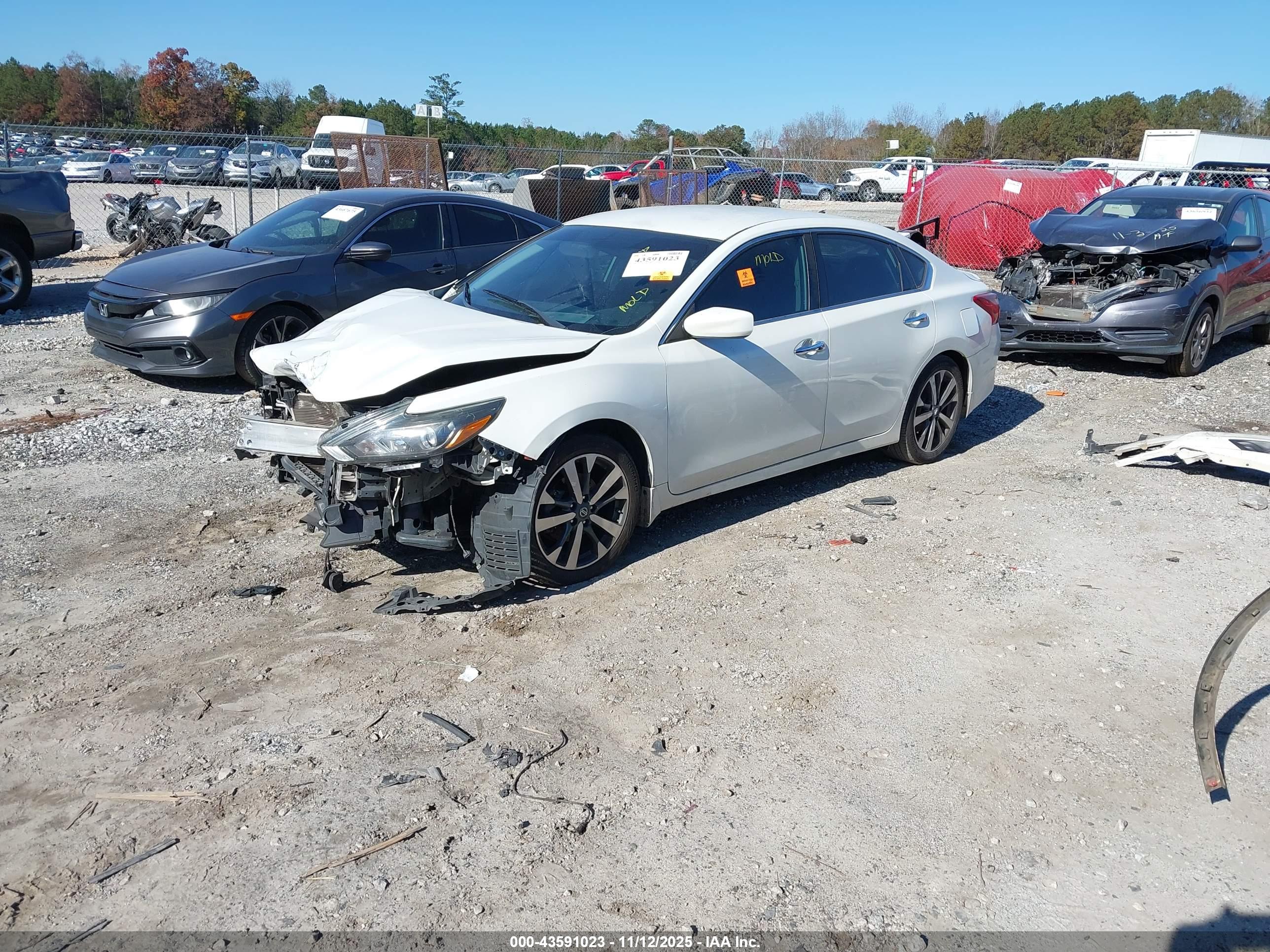 NISSAN ALTIMA image 2