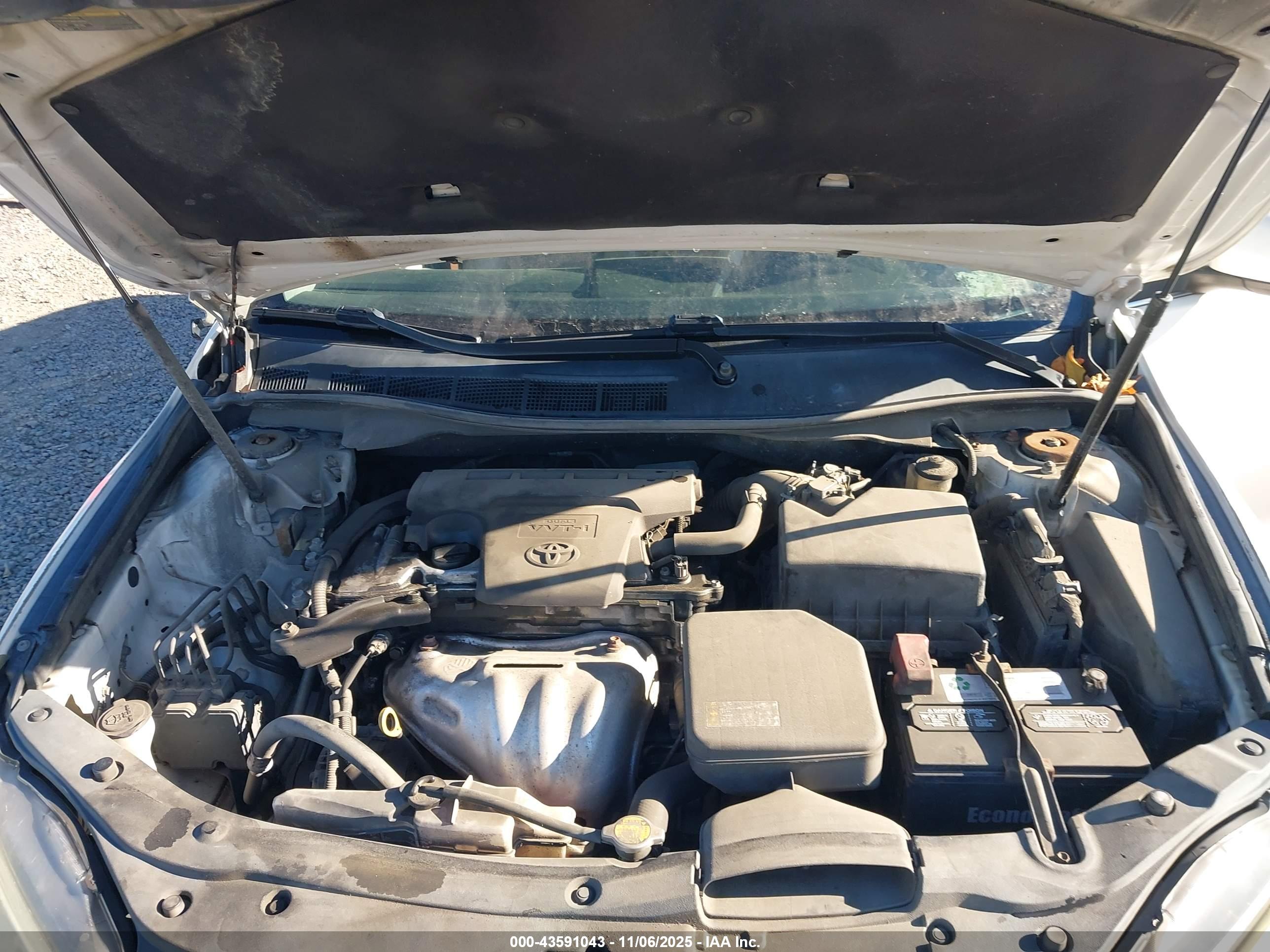 TOYOTA CAMRY image 10