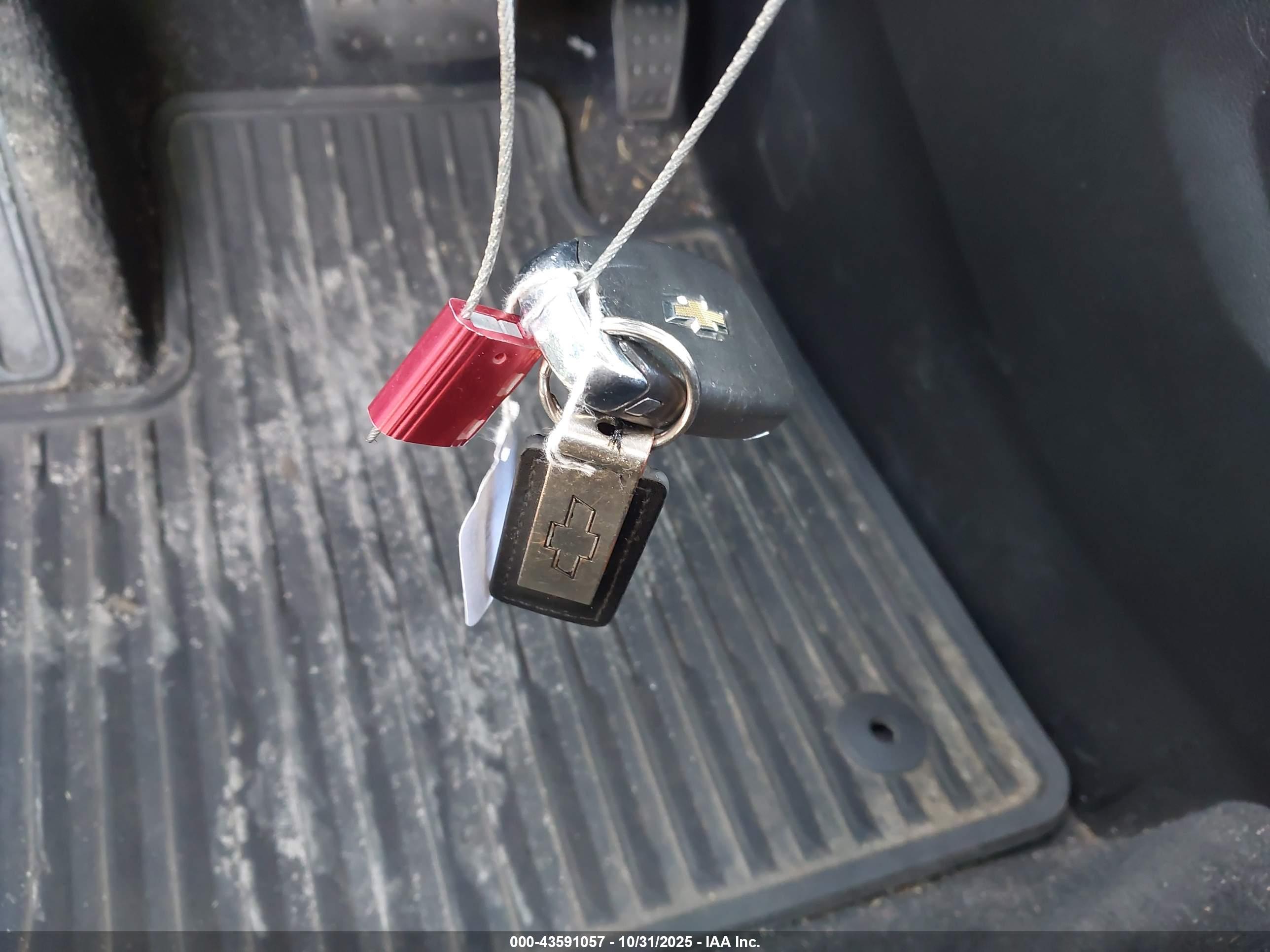 CHEVROLET TRAVERSE image 11