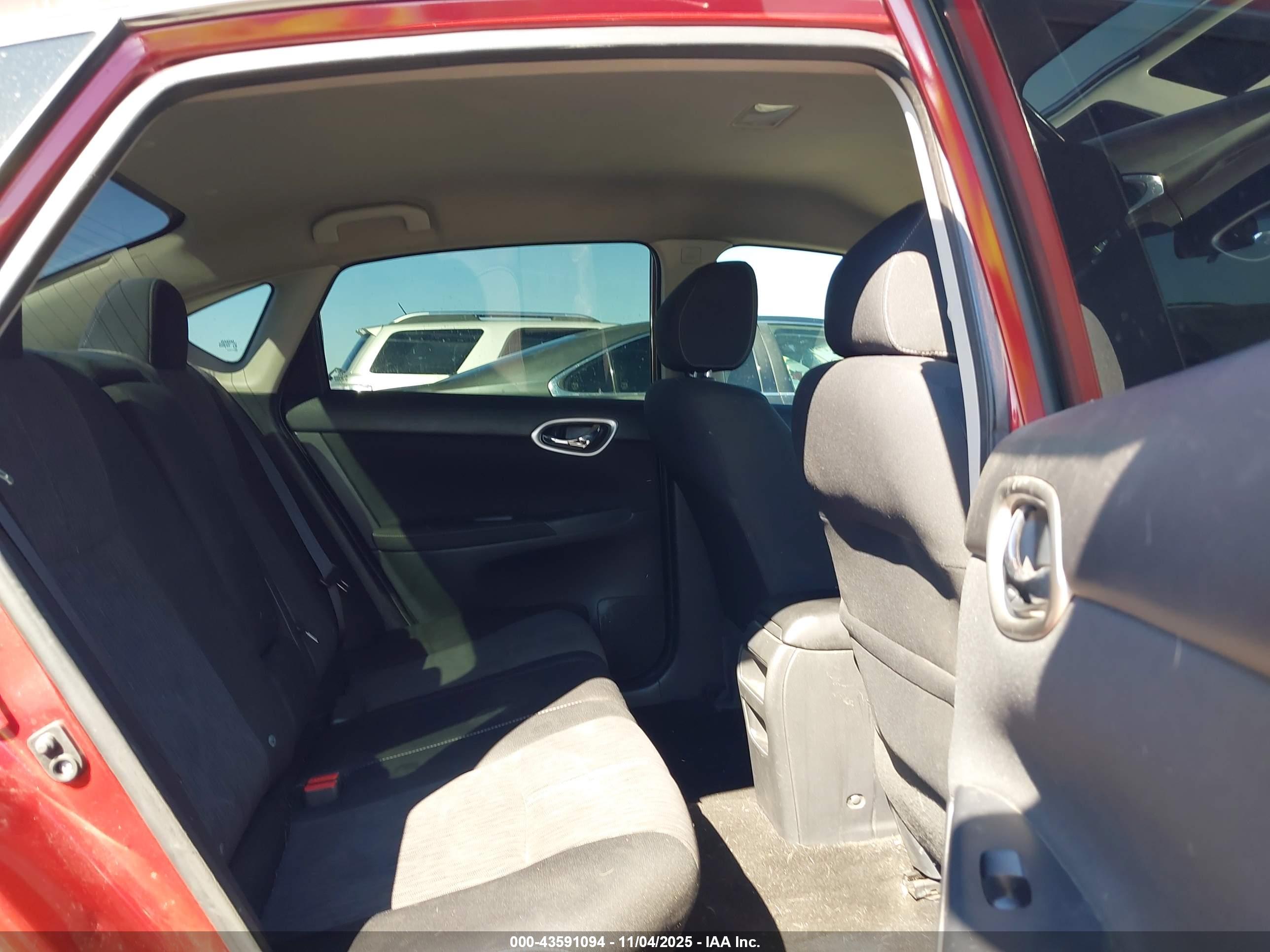 NISSAN SENTRA image 8