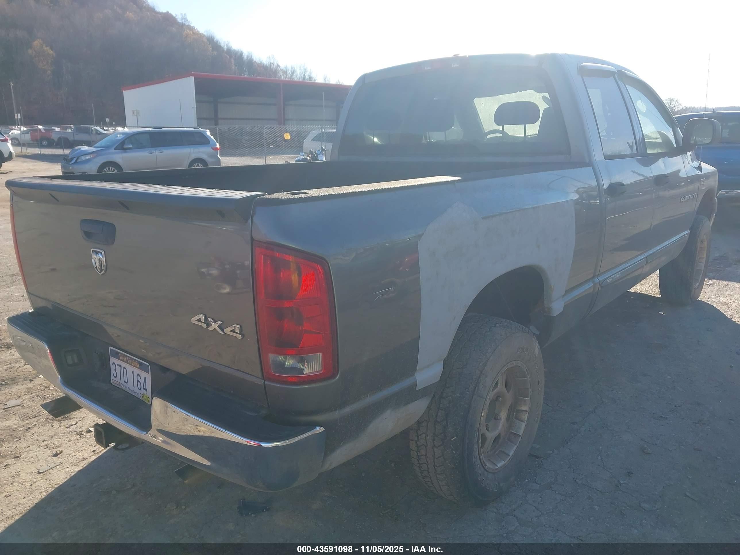 DODGE RAM image 4