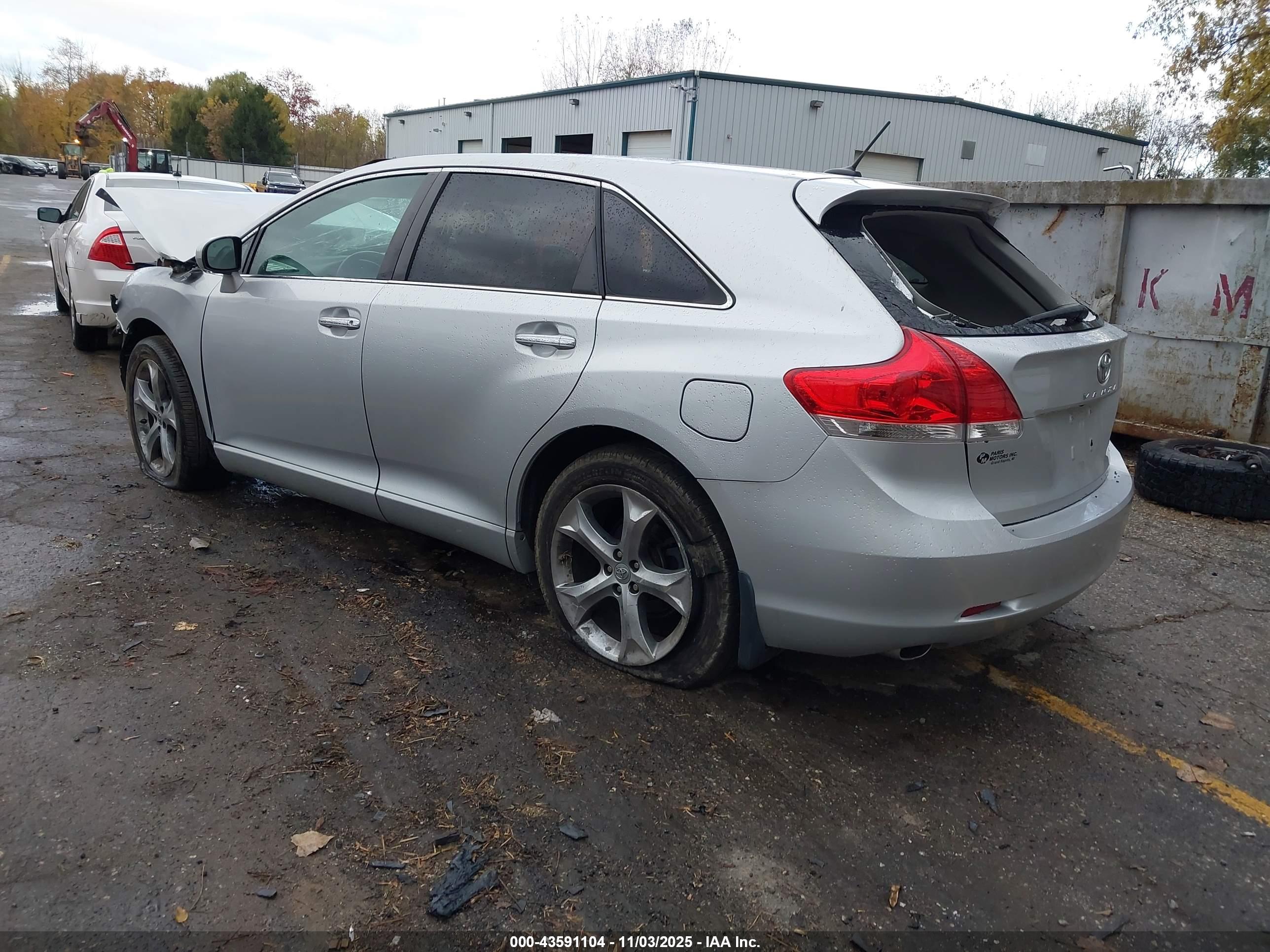 TOYOTA VENZA image 3